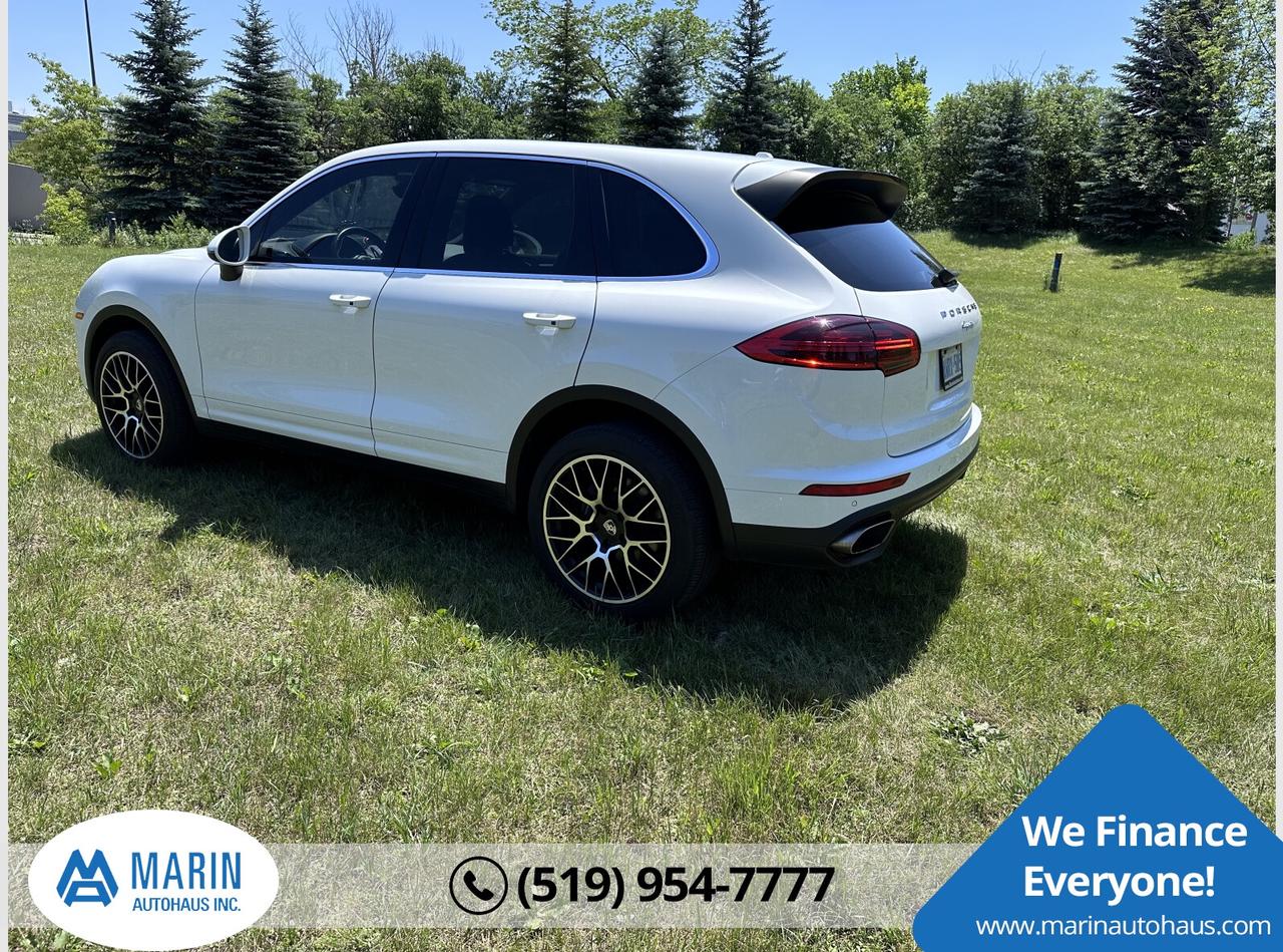 2016 Porsche Cayenne Base Photo