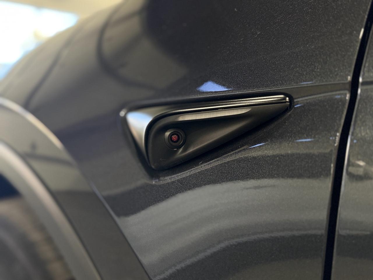 2026 Tesla Model Y LONG RANGE Photo