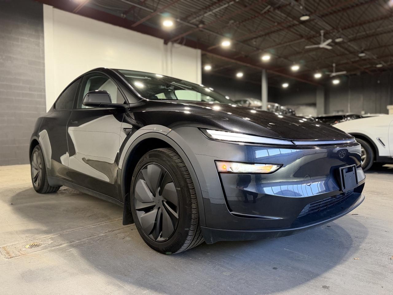 2026 Tesla Model Y LONG RANGE Photo