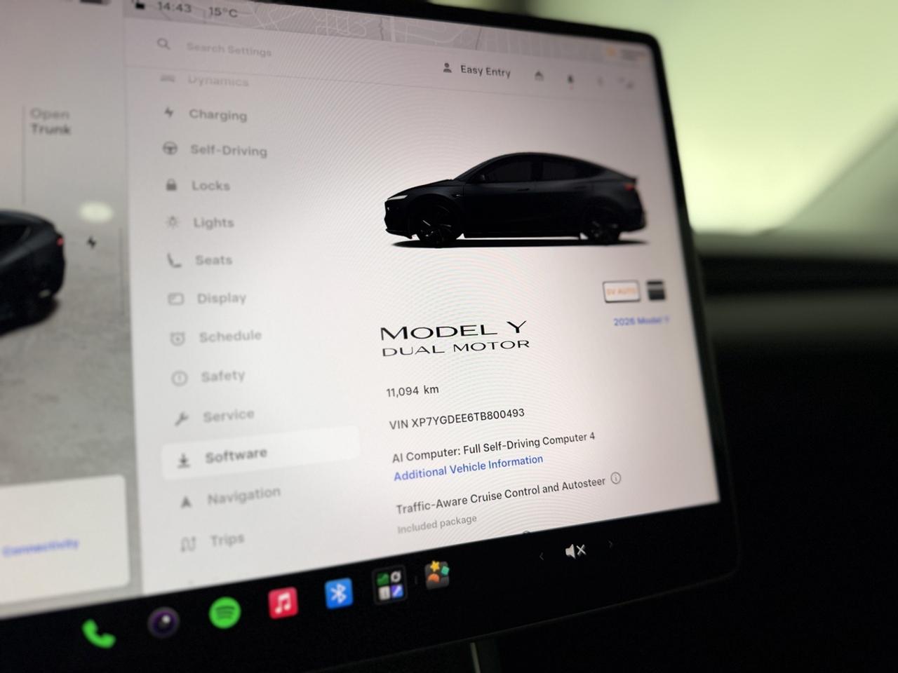 2026 Tesla Model Y LONG RANGE Photo