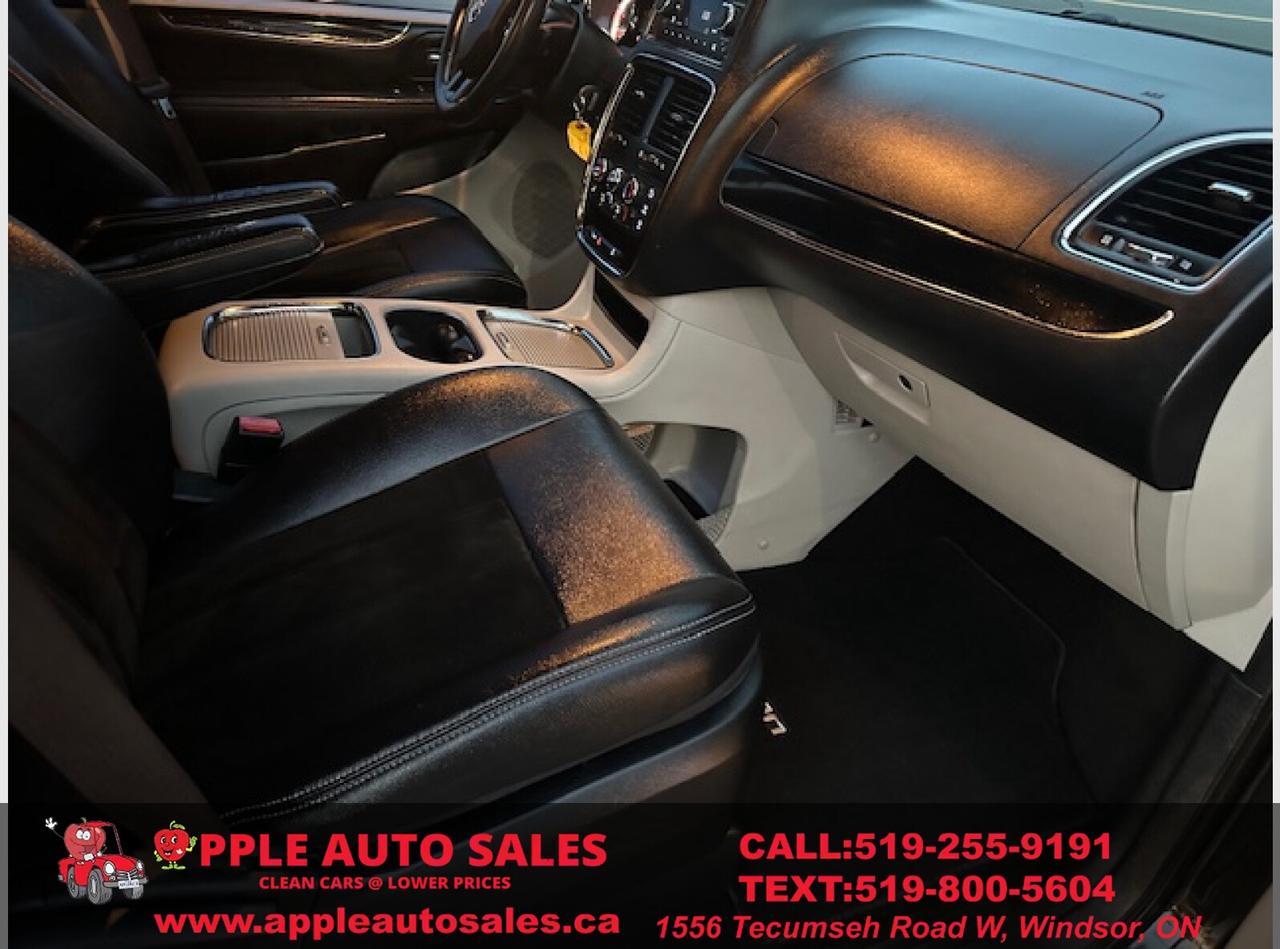 2016 Dodge Grand Caravan  Photo