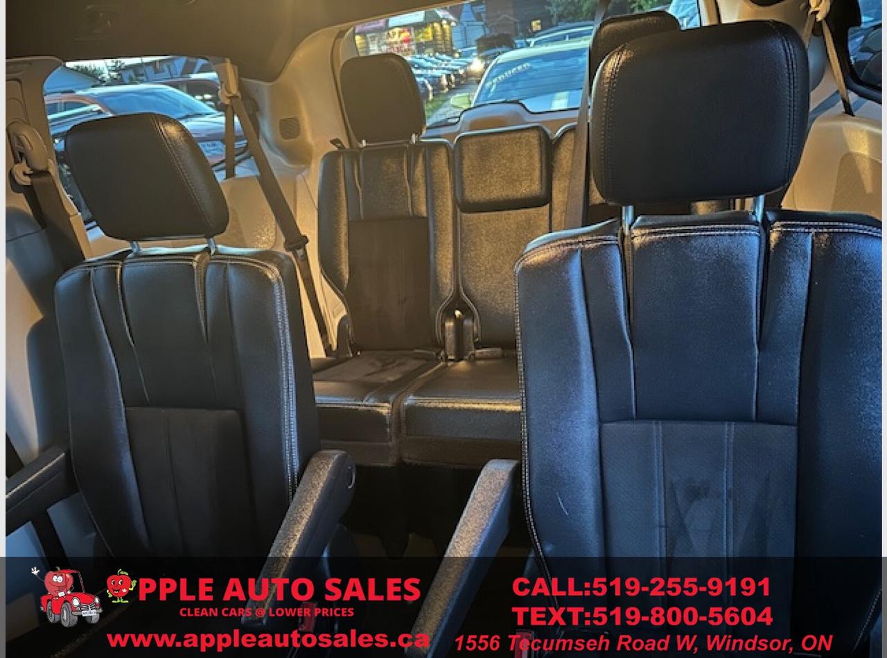 2016 Dodge Grand Caravan  Photo