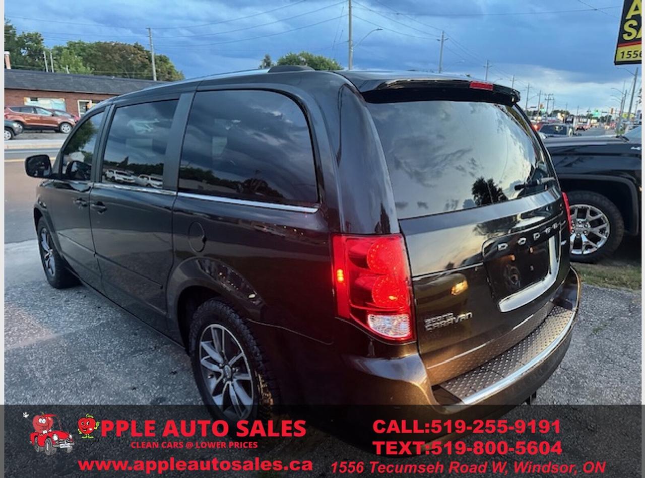 2016 Dodge Grand Caravan  Photo