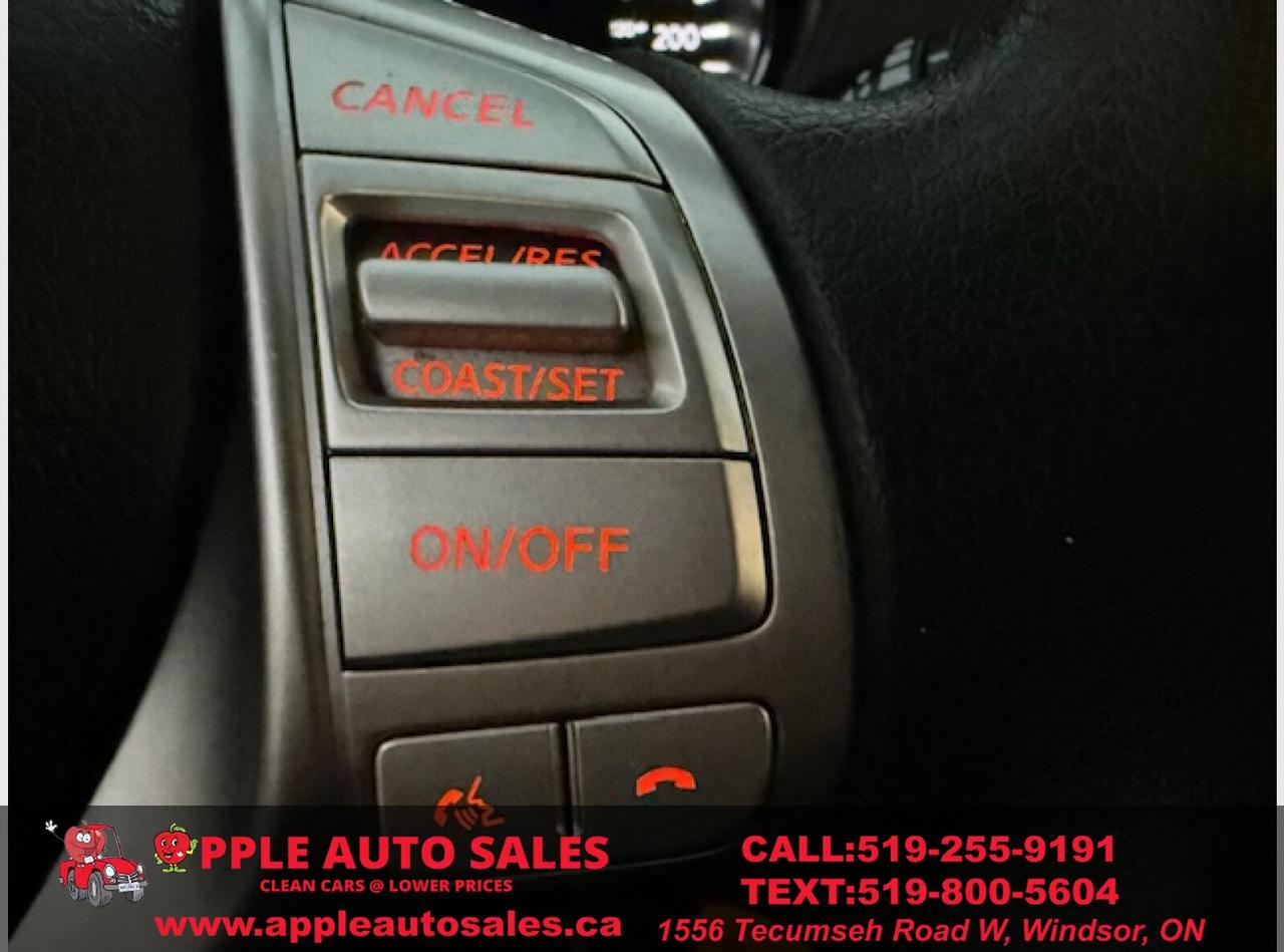 2016 Nissan Rogue SL Photo