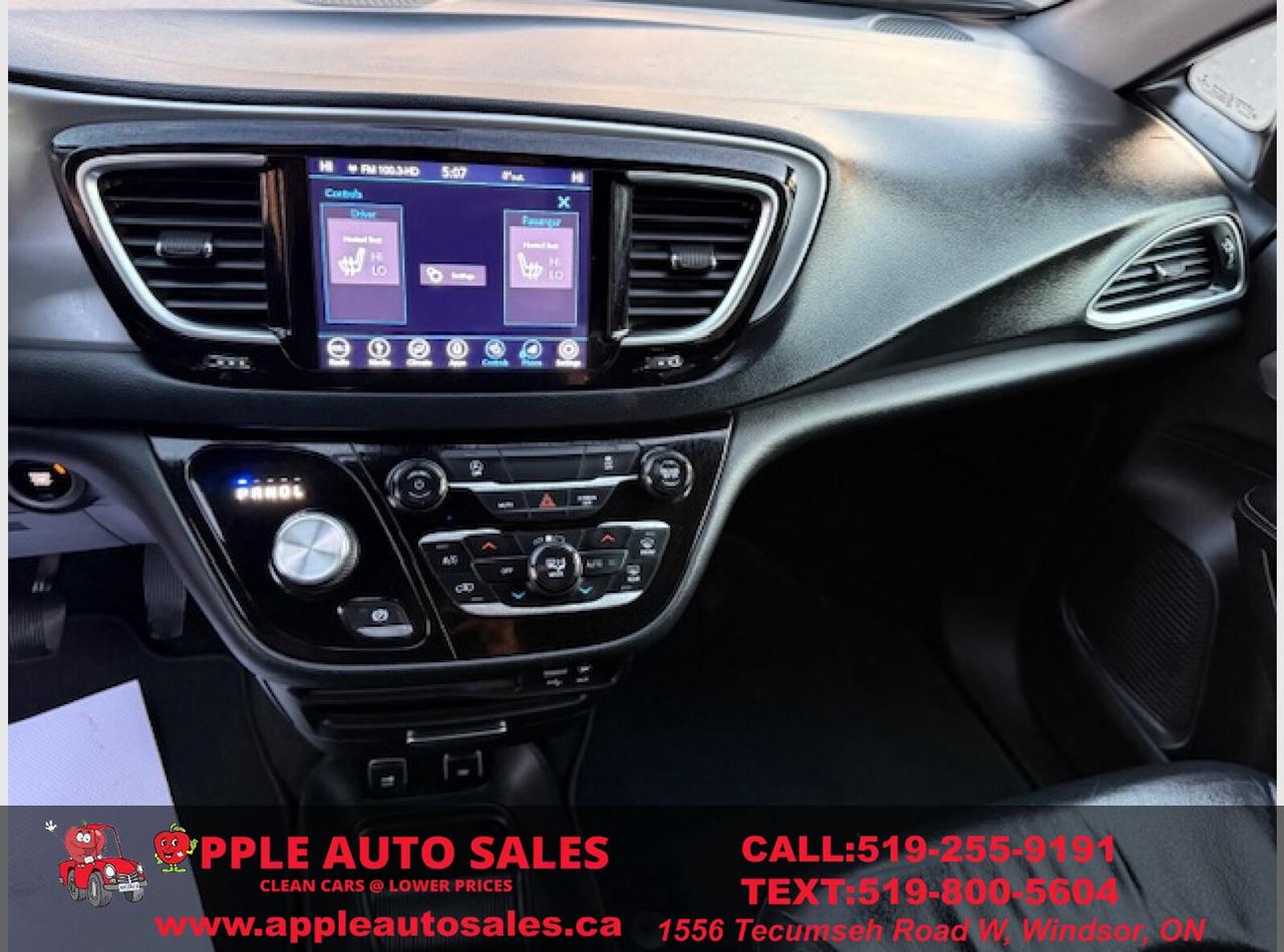 2018 Chrysler Pacifica Touring L Photo