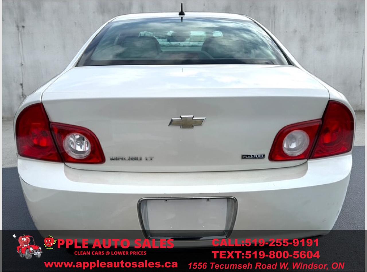 2010 Chevrolet Malibu 2LT Photo