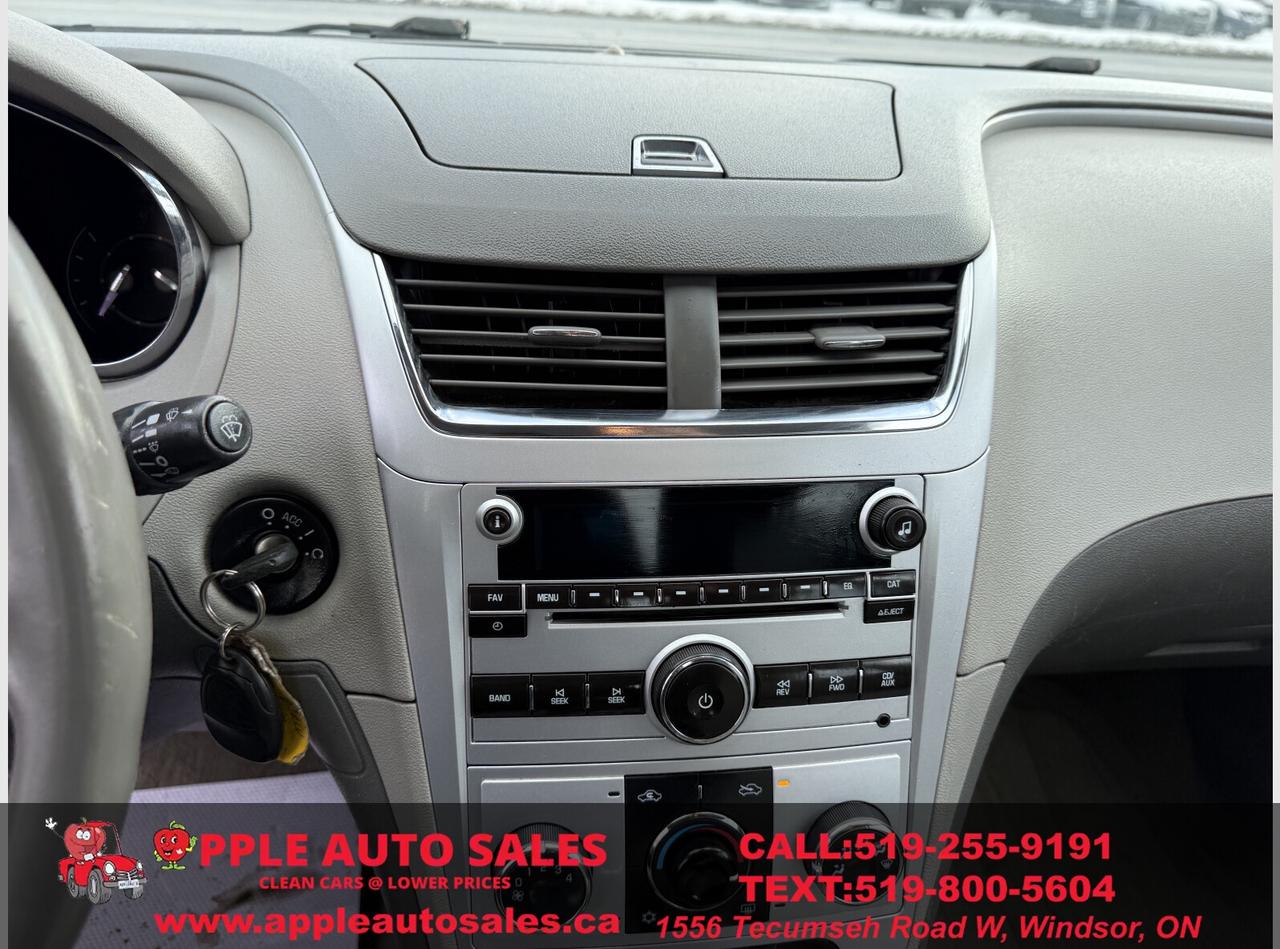 2010 Chevrolet Malibu 2LT Photo