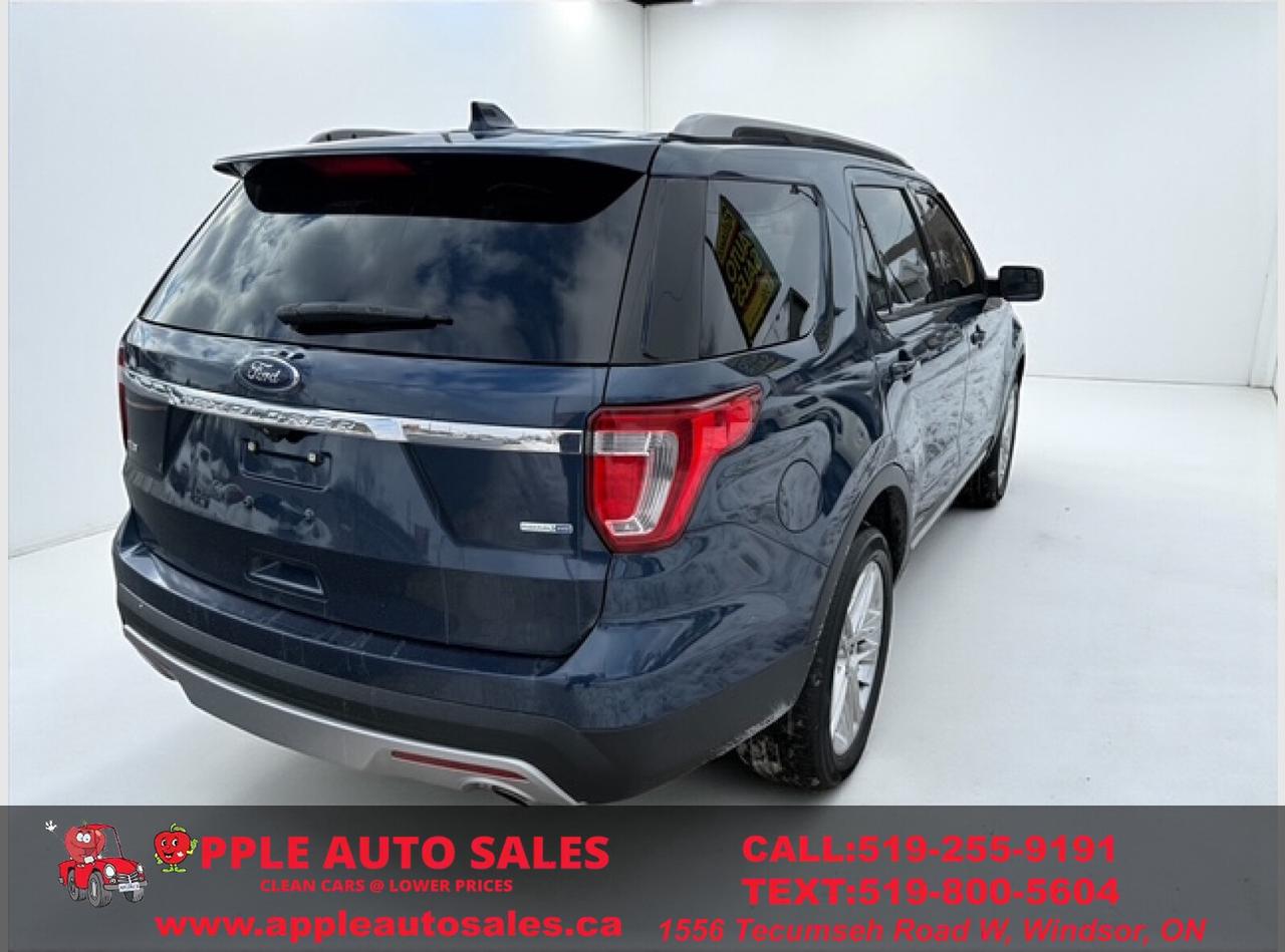 2016 Ford Explorer XLT Photo3