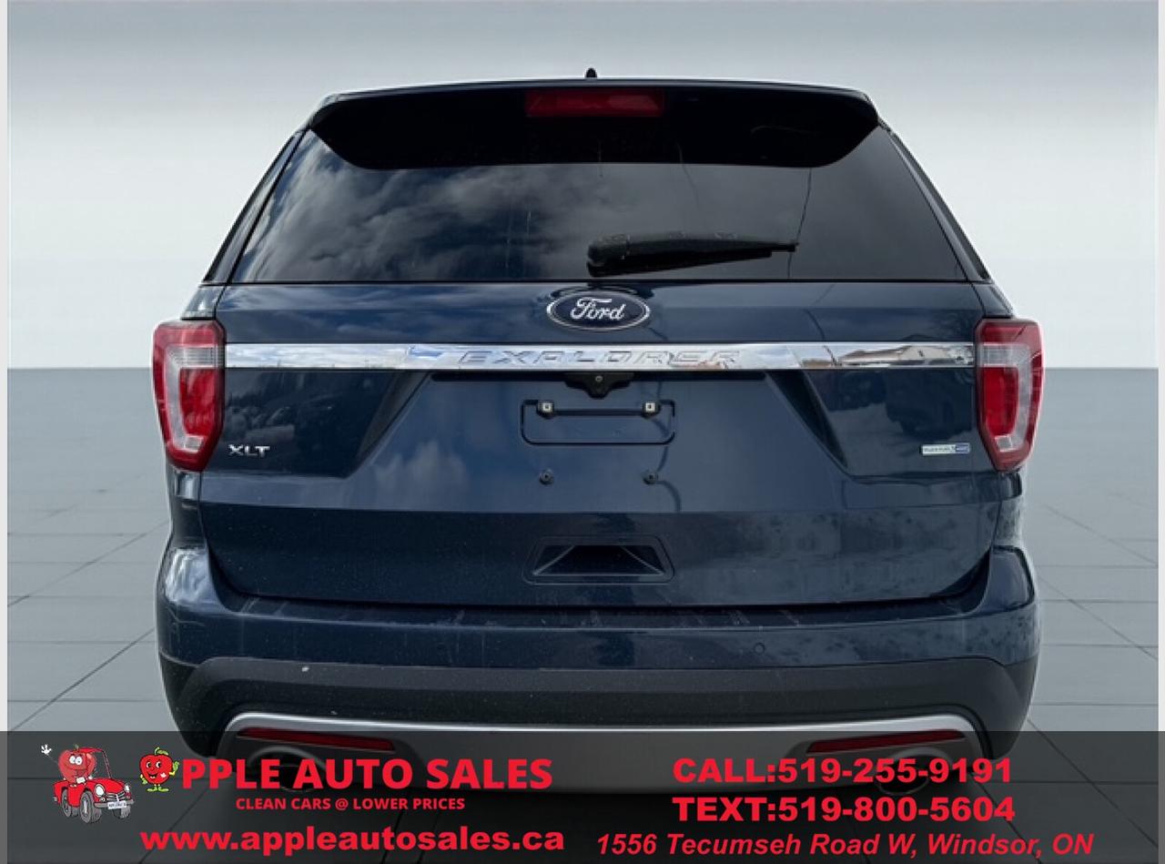 2016 Ford Explorer XLT Photo