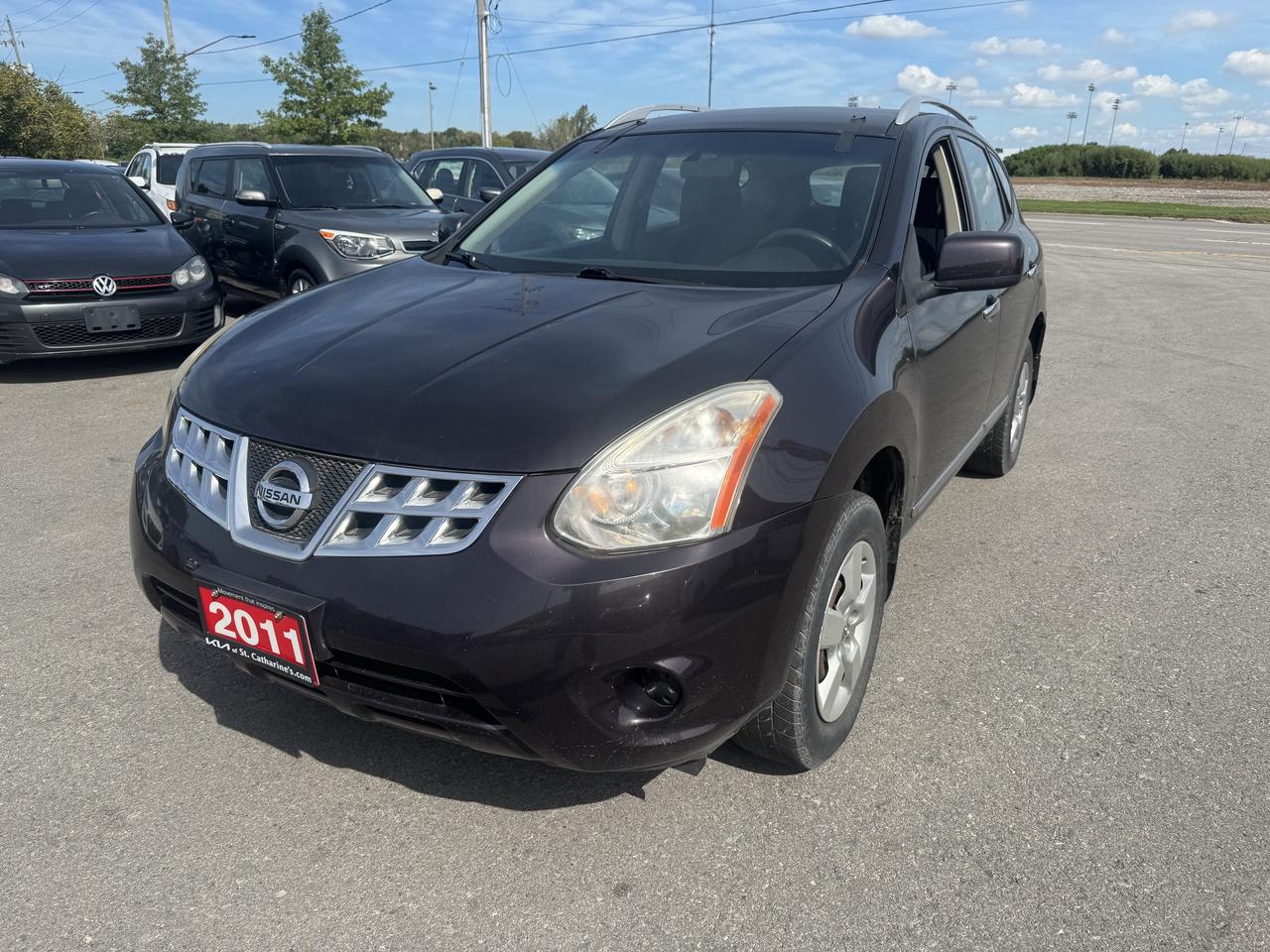 2011 Nissan Rogue S Photo0