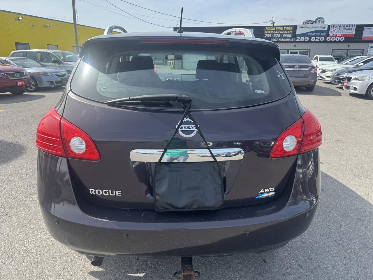 2011 Nissan Rogue S Photo