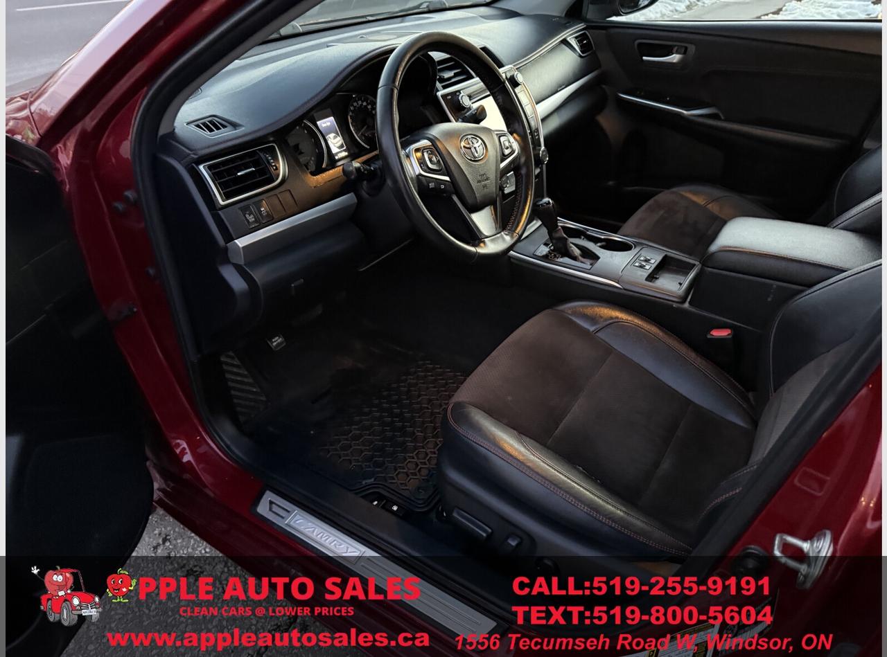 2016 Toyota Camry XSE Photo