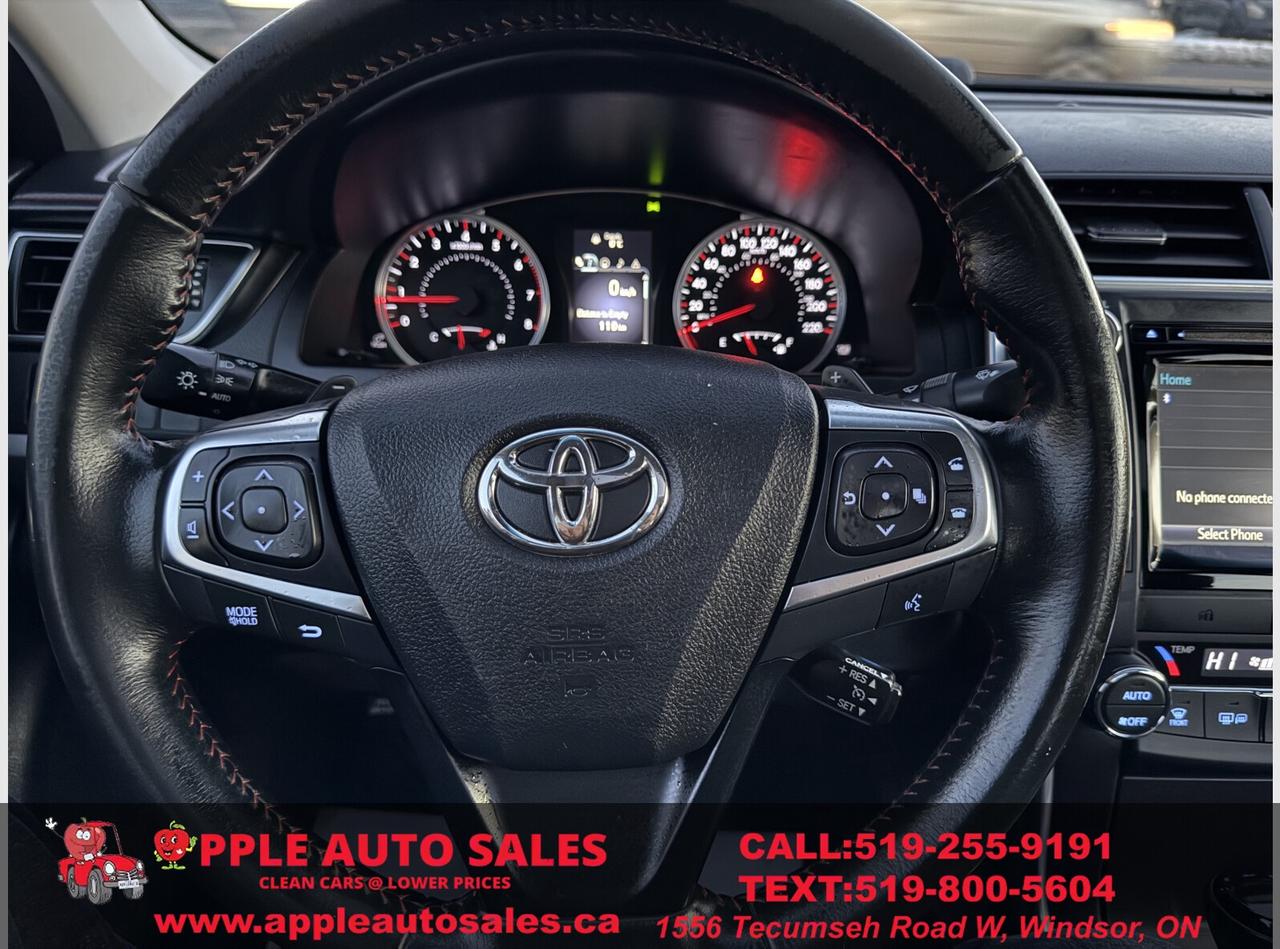 2016 Toyota Camry XSE Photo