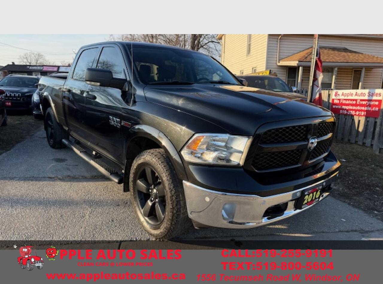 2016 RAM 1500 SLT Photo