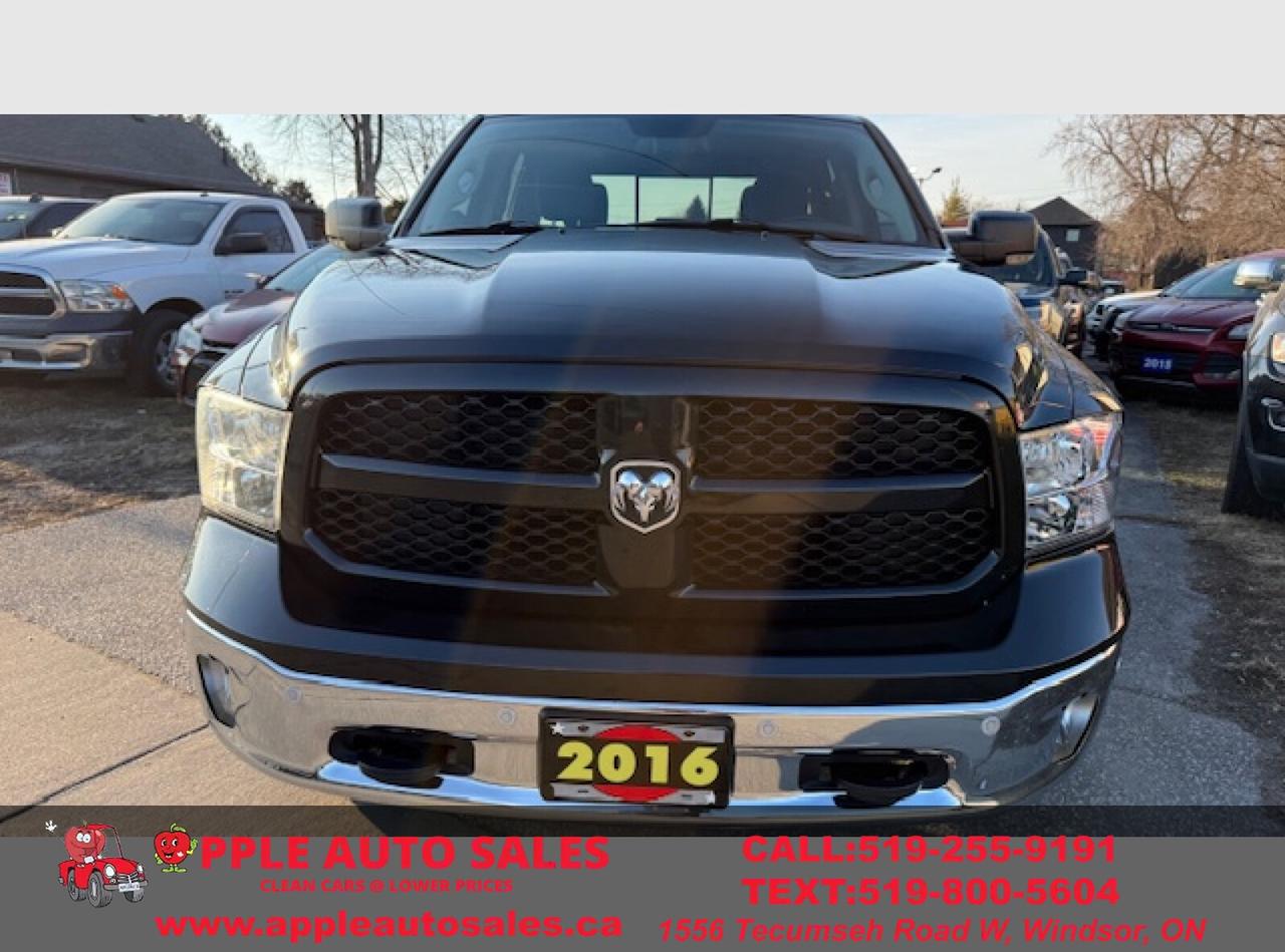 2016 RAM 1500 SLT Photo