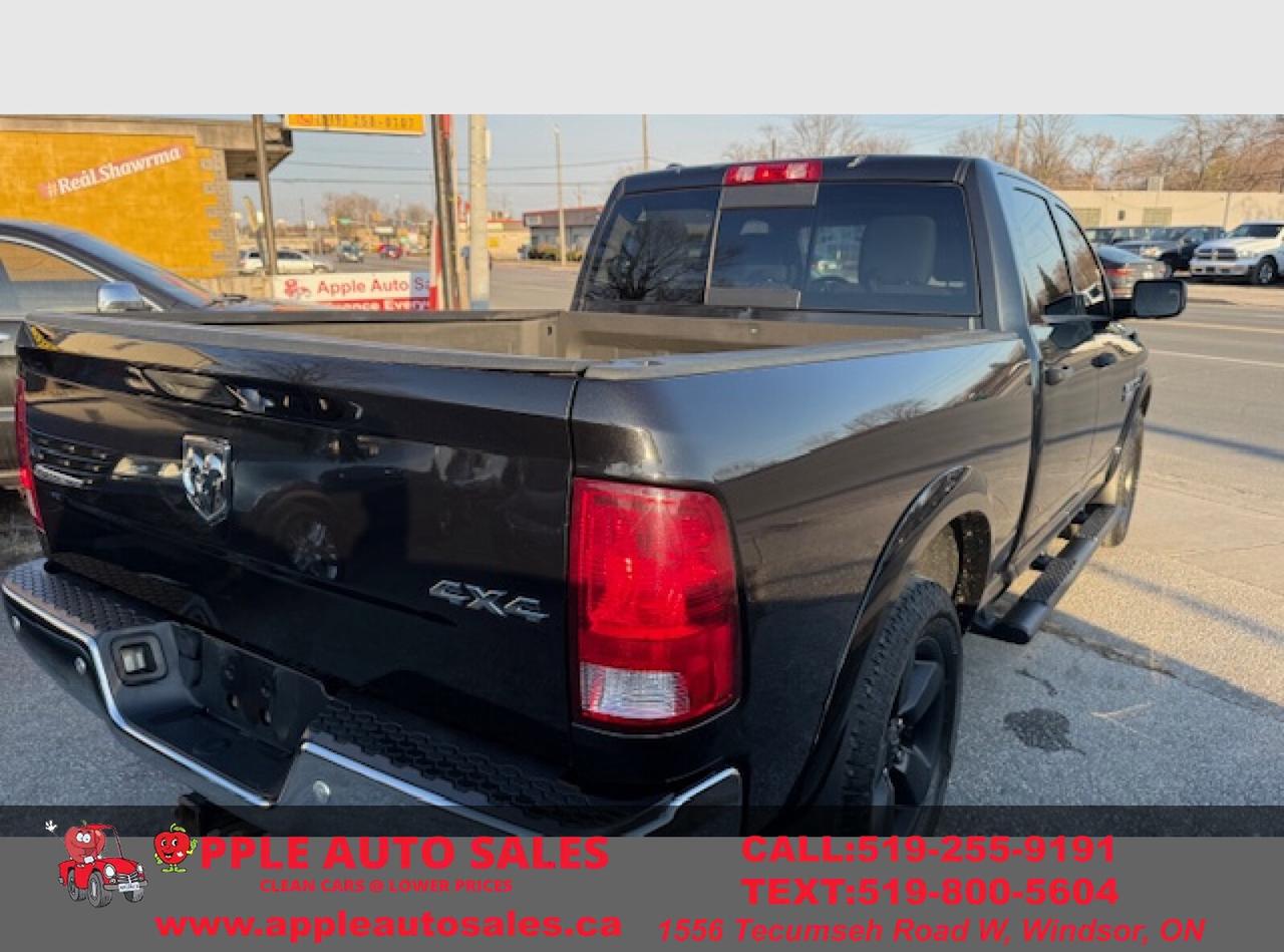 2016 RAM 1500 SLT Photo