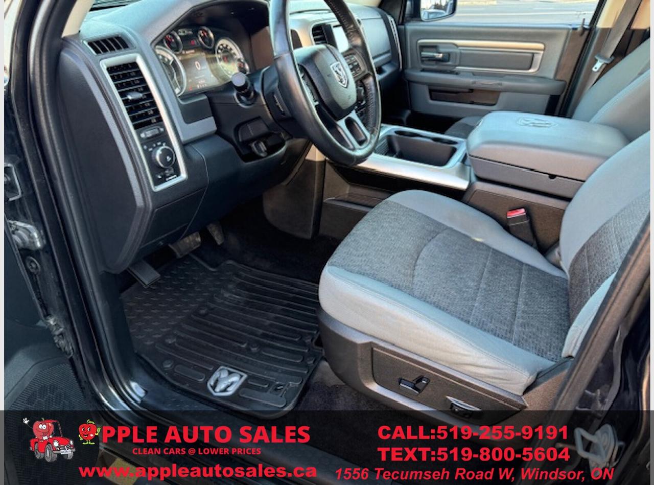 2016 RAM 1500 SLT Photo