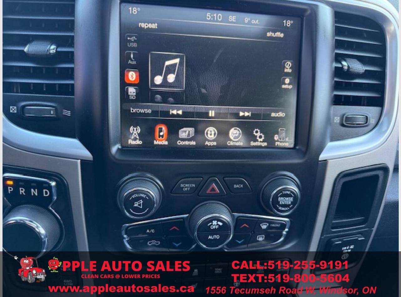 2016 RAM 1500 SLT Photo