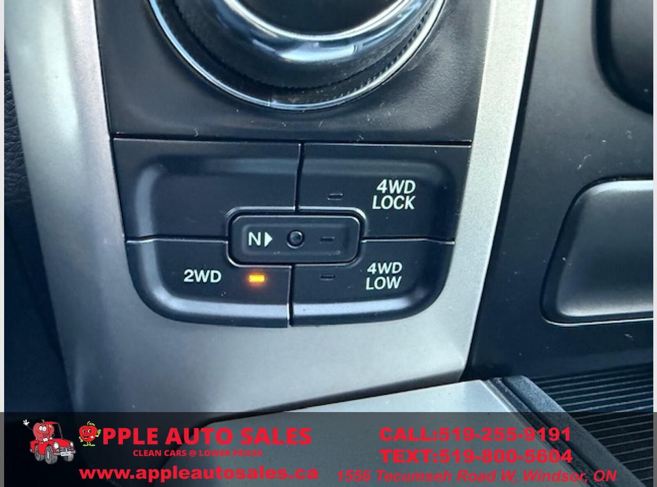 2016 RAM 1500 SLT Photo