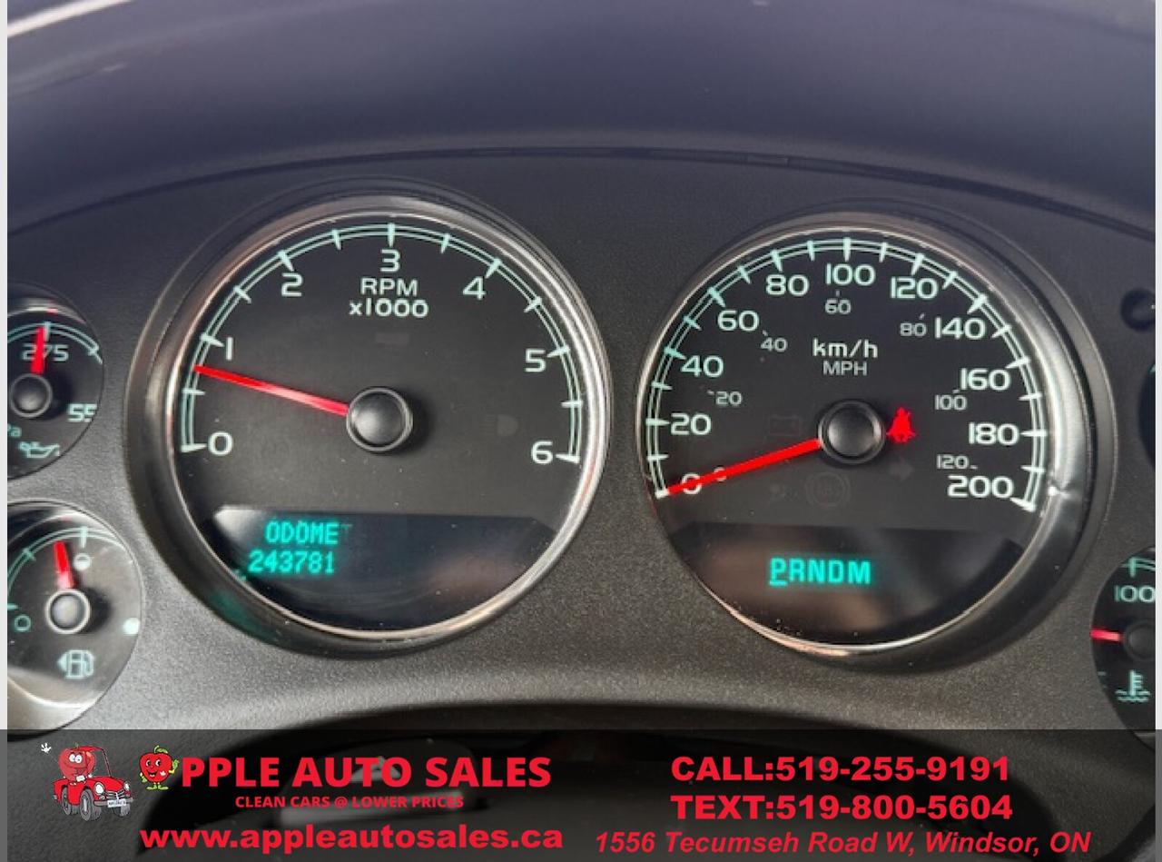 2011 GMC Yukon SLT1 Photo