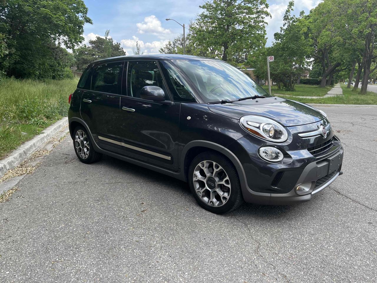 2014 Fiat 500L Trekking Photo