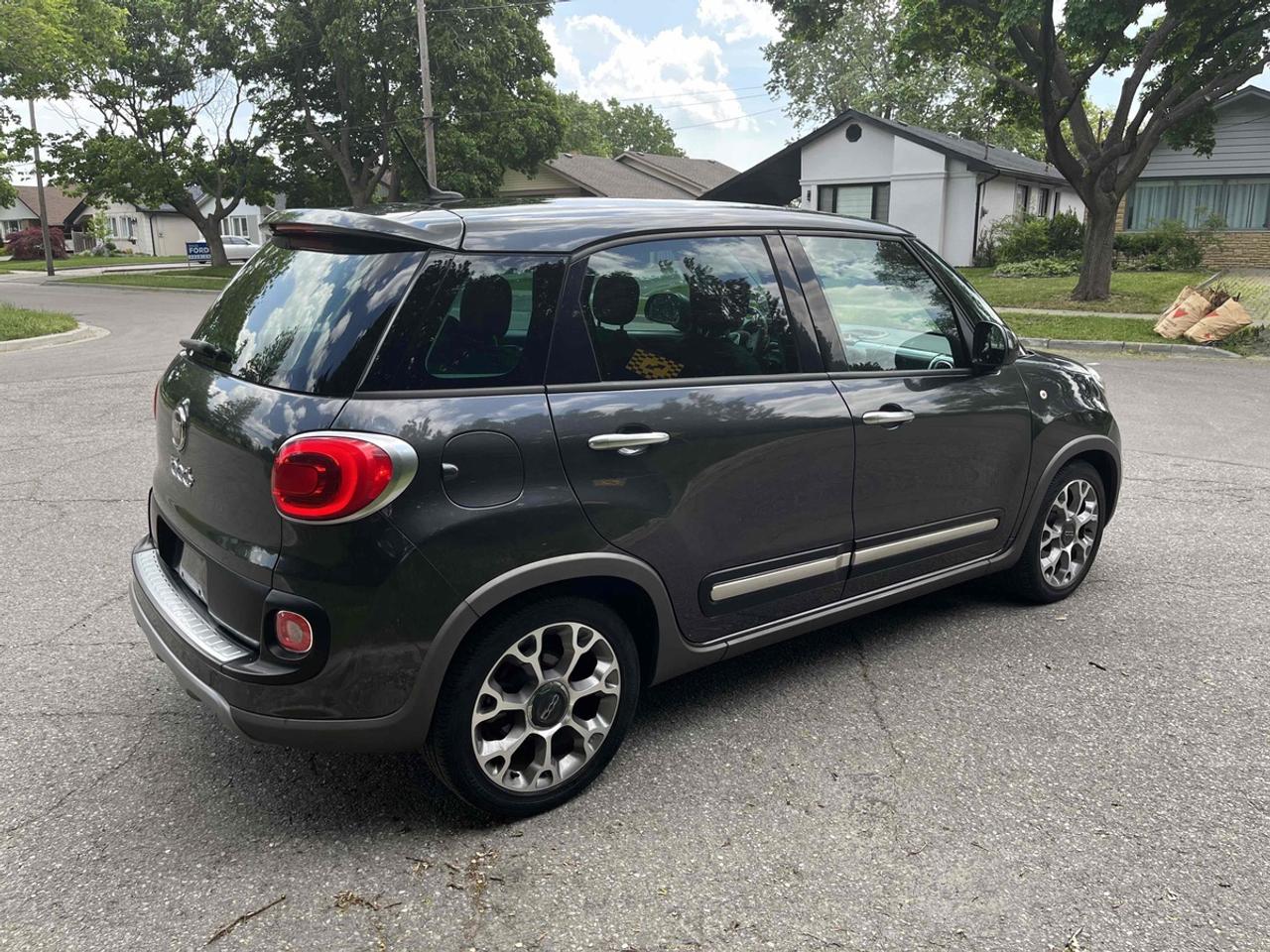 2014 Fiat 500L Trekking Photo