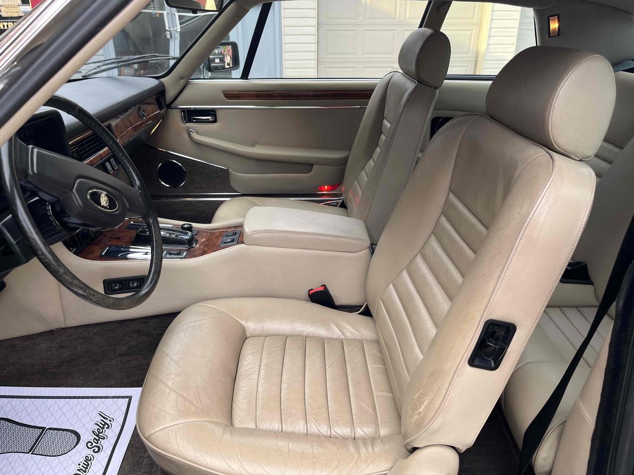 1988 Jaguar XJS V12 Photo