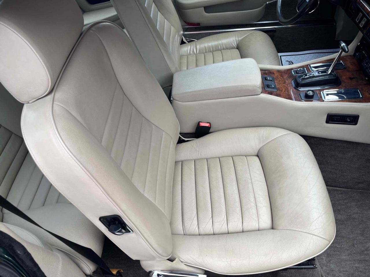1988 Jaguar XJS V12 Photo