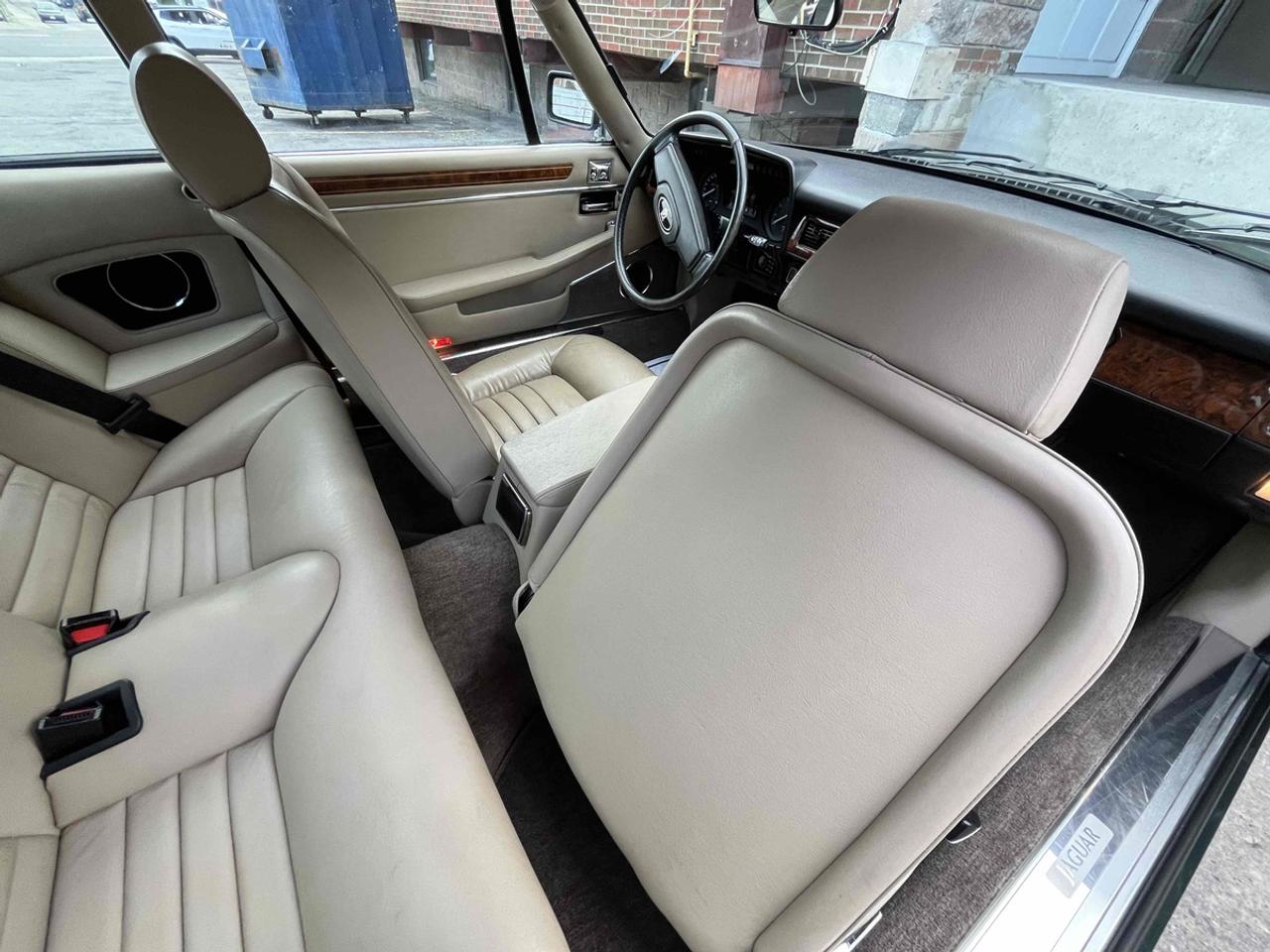 1988 Jaguar XJS V12 Photo