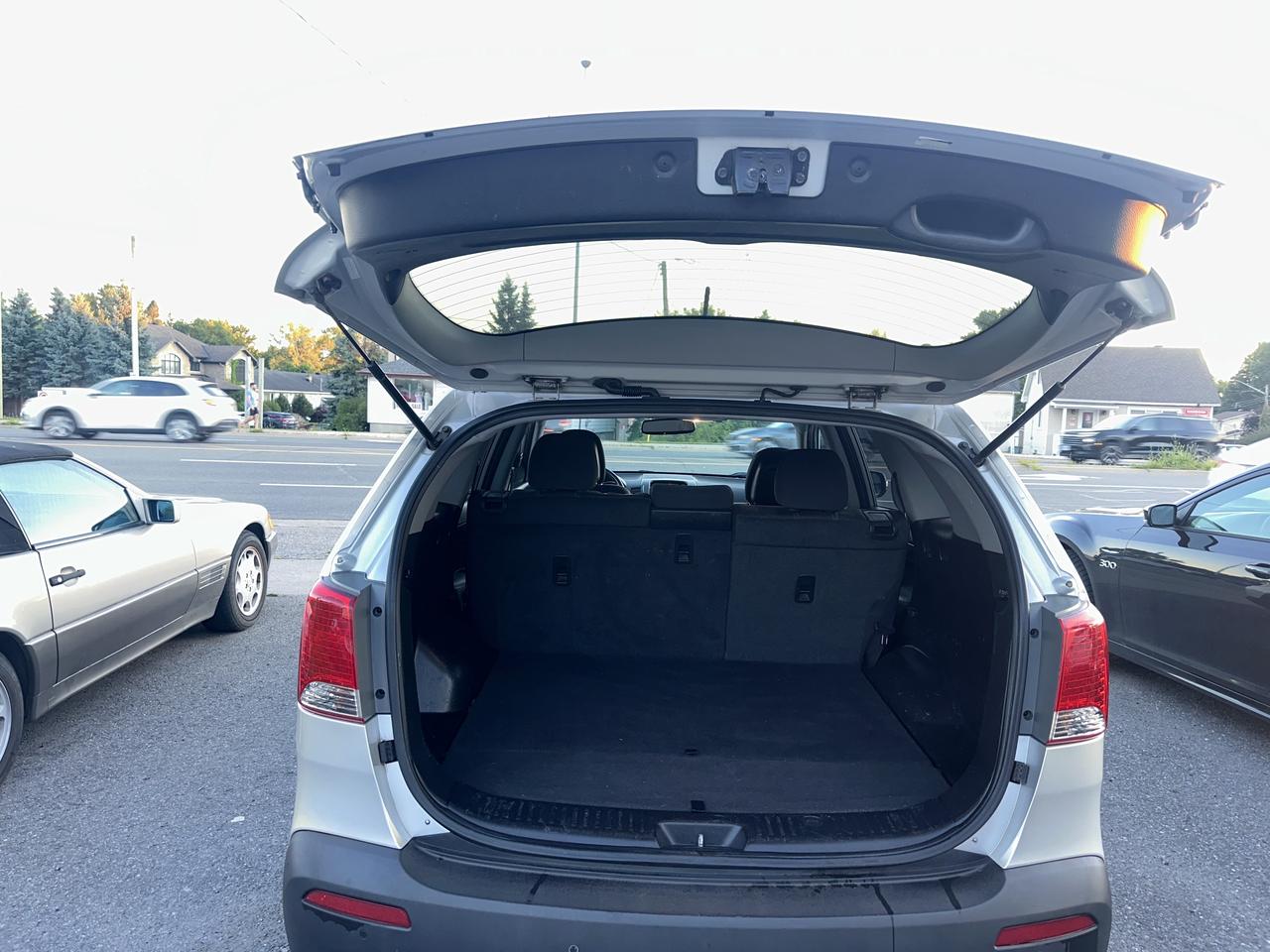 2011 Kia Sorento LX Photo