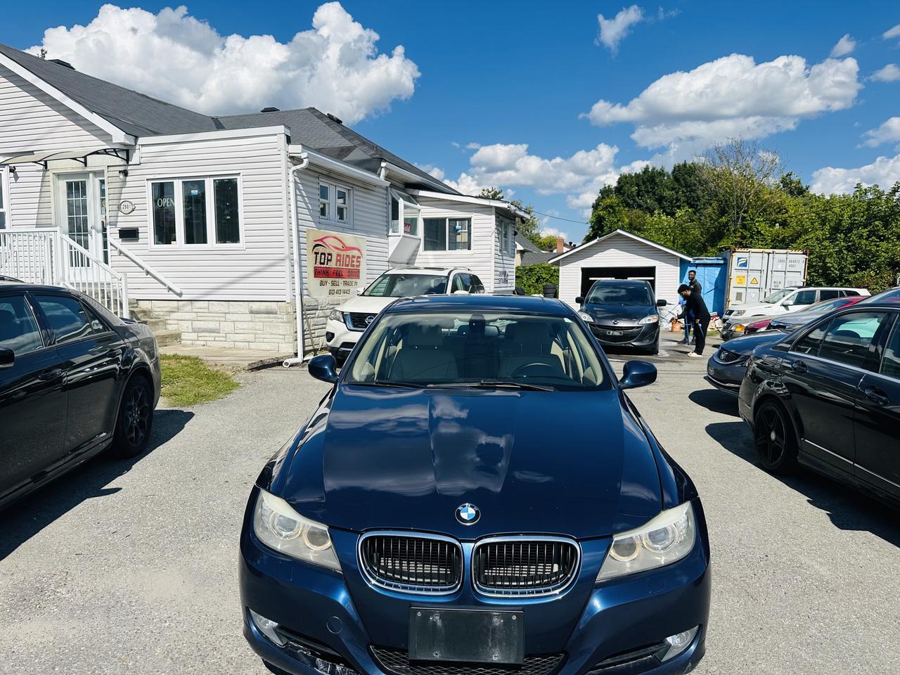 2011 BMW 3-Series 328i xDrive Photo
