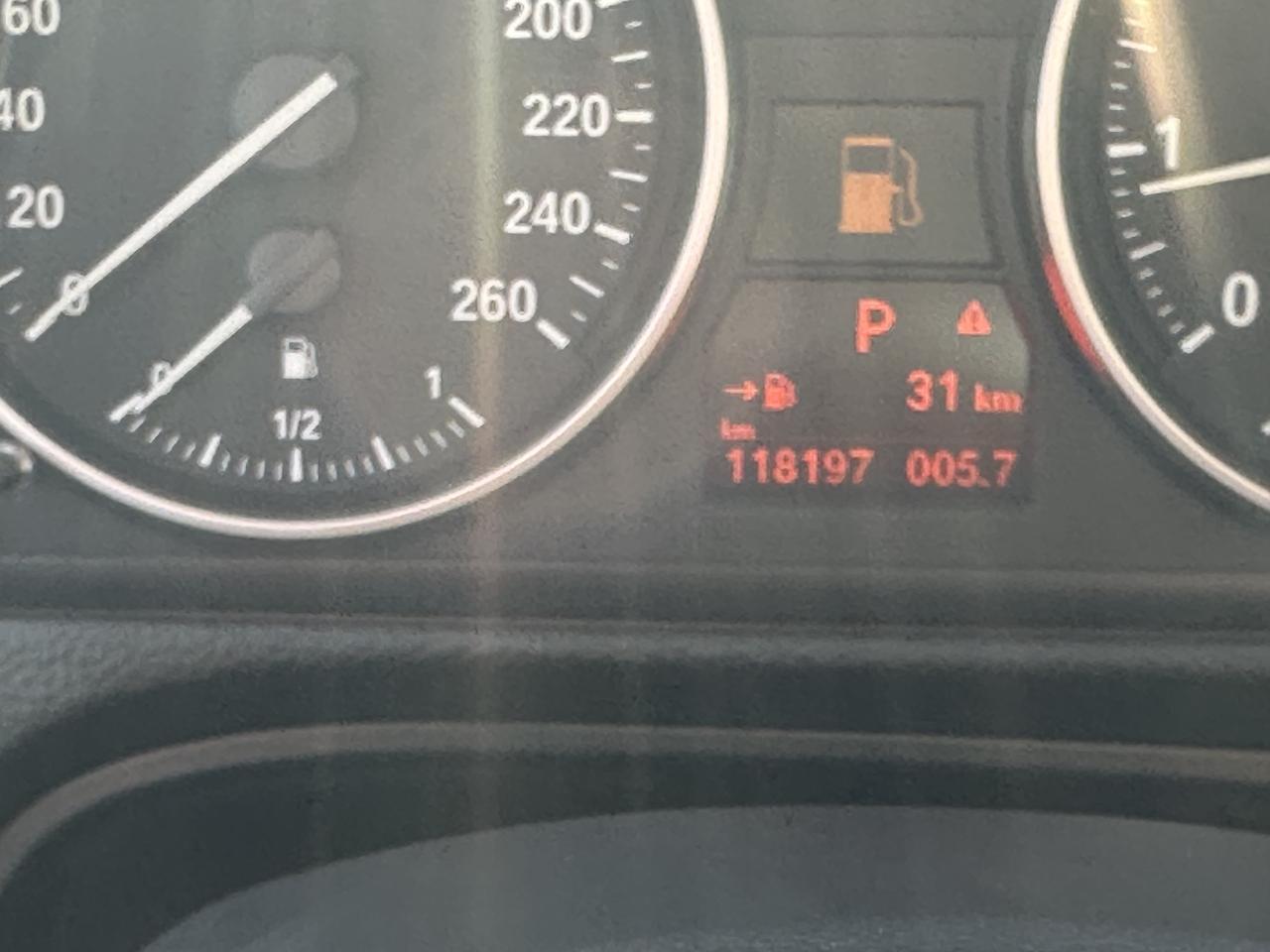 2011 BMW 3-Series 328i xDrive Photo