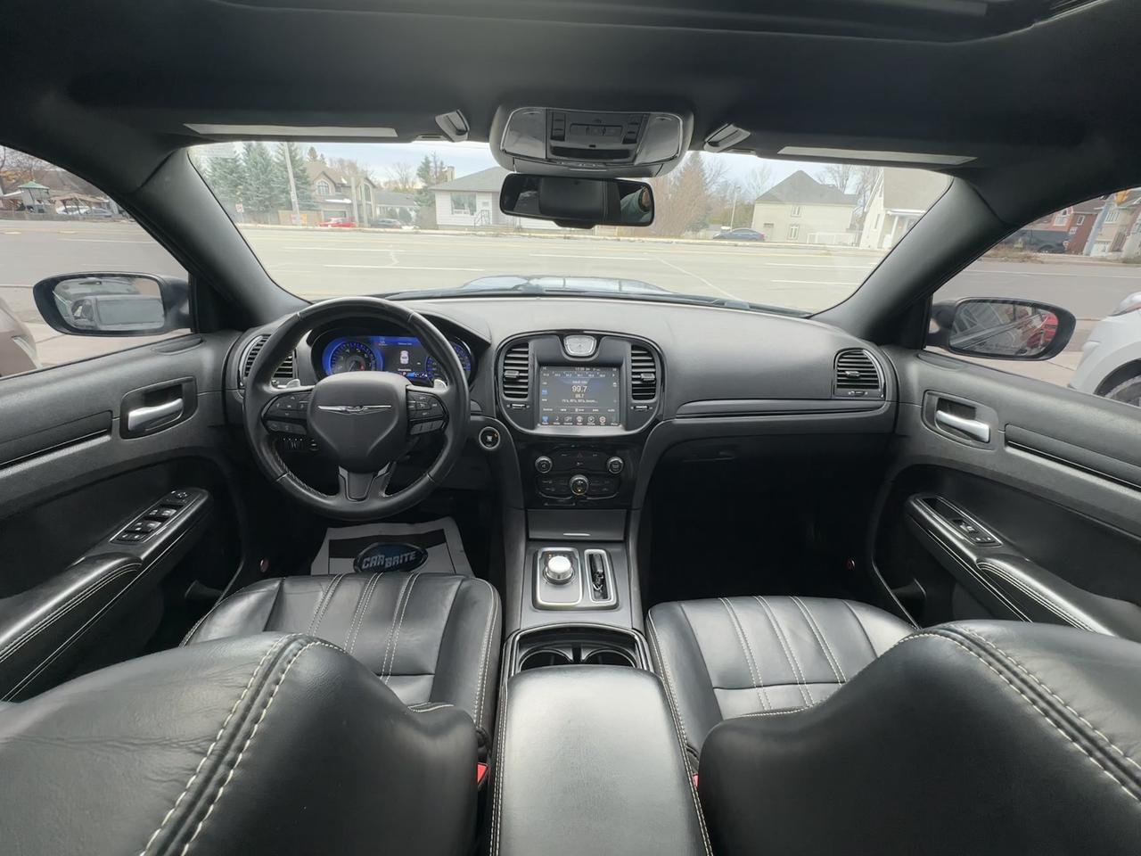 2016 Chrysler 300 S Photo