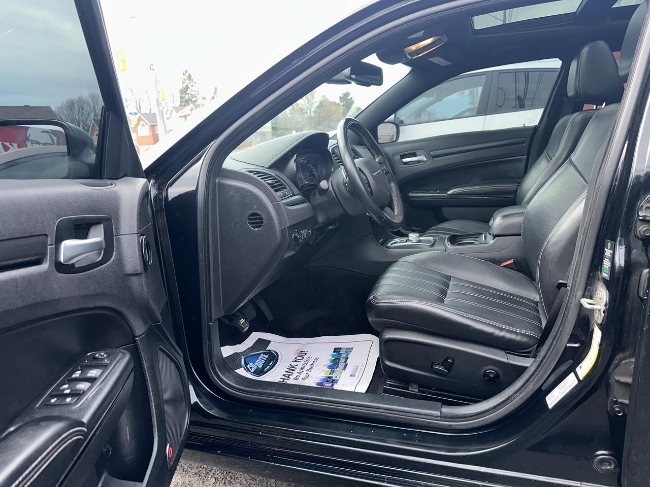 2016 Chrysler 300 S Photo