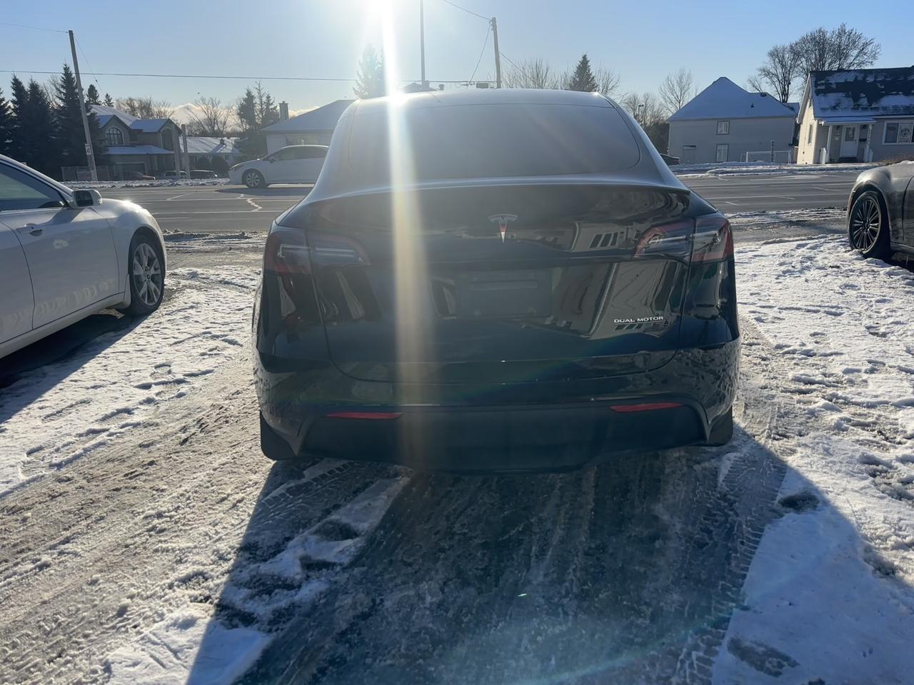 2023 Tesla Model Y PERFORMANCE Photo