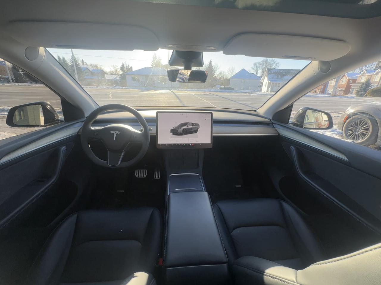 2023 Tesla Model Y PERFORMANCE Photo