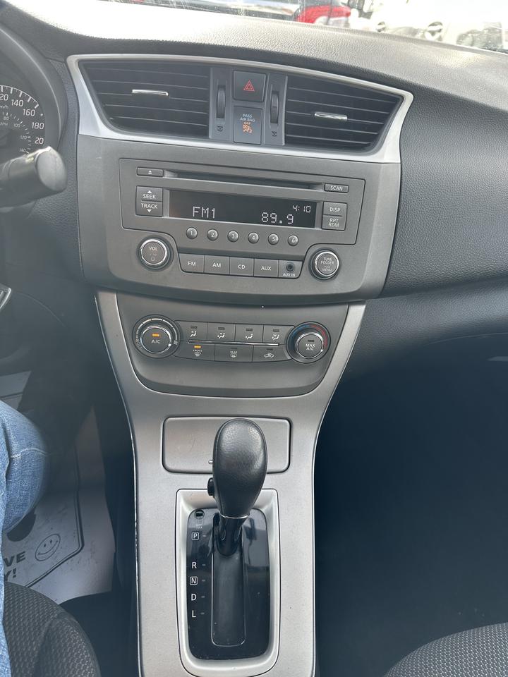 2013 Nissan Sentra SV Photo