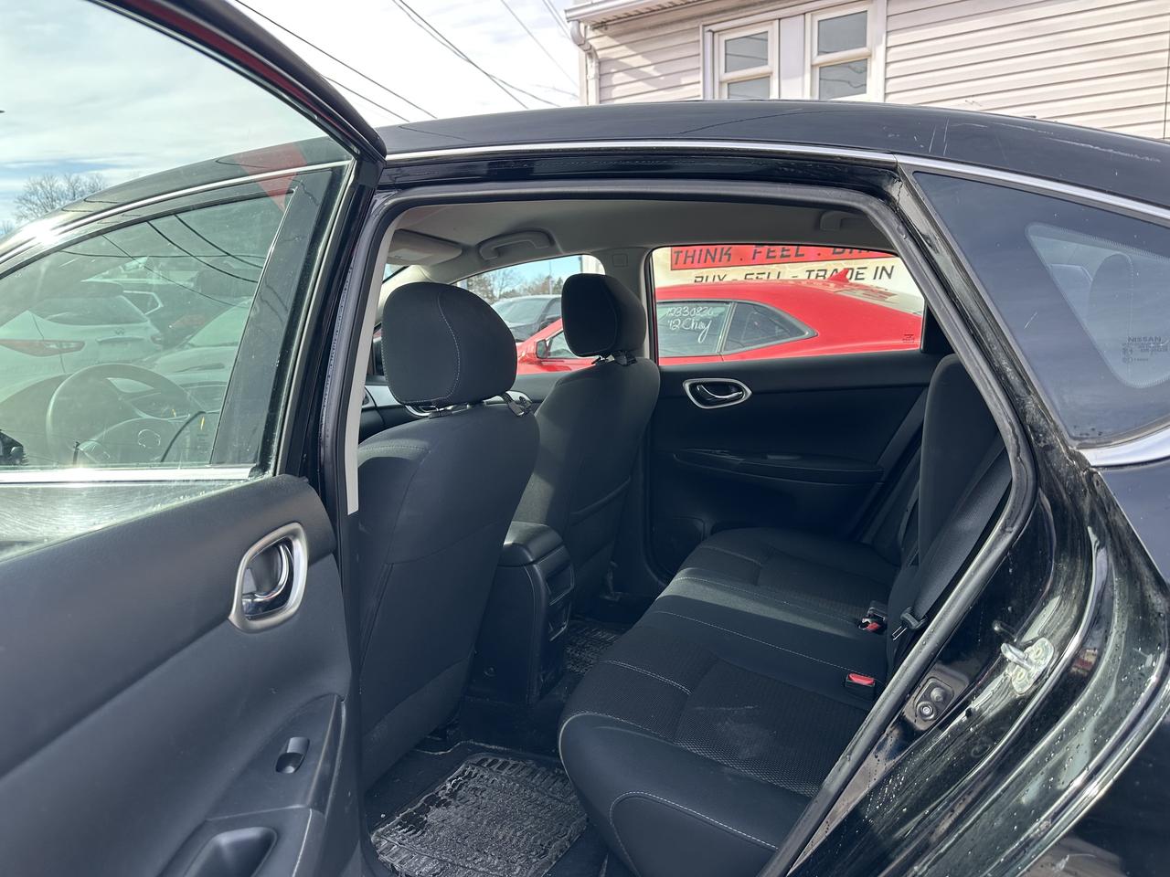 2015 Nissan Sentra SV Photo