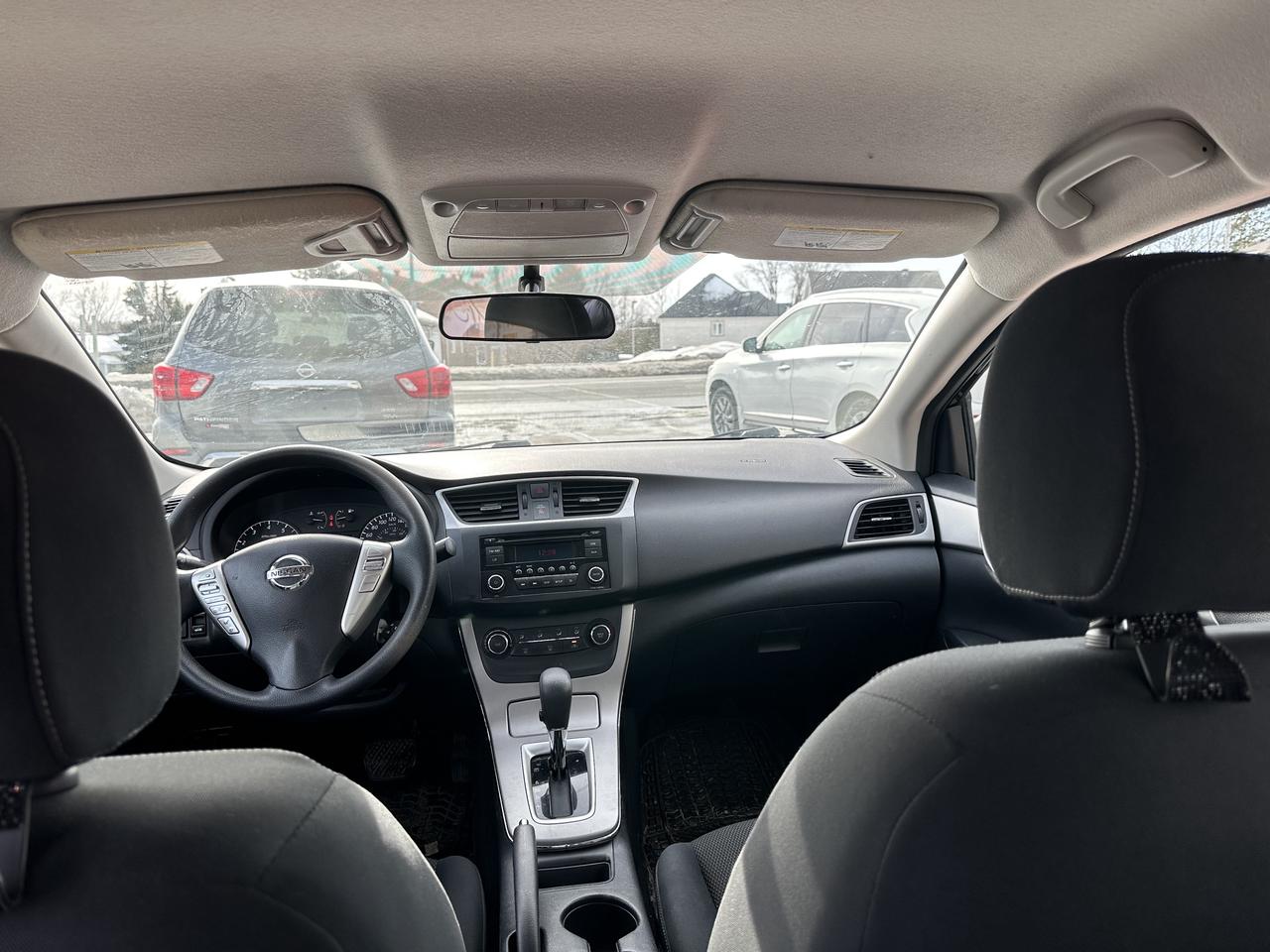 2015 Nissan Sentra SV Photo