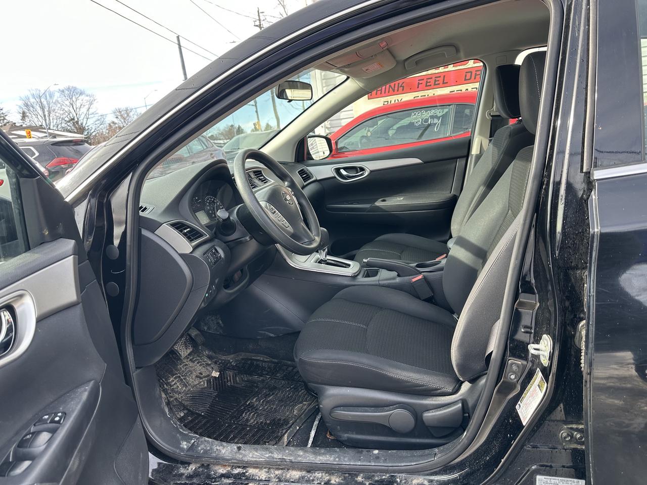 2015 Nissan Sentra SV Photo