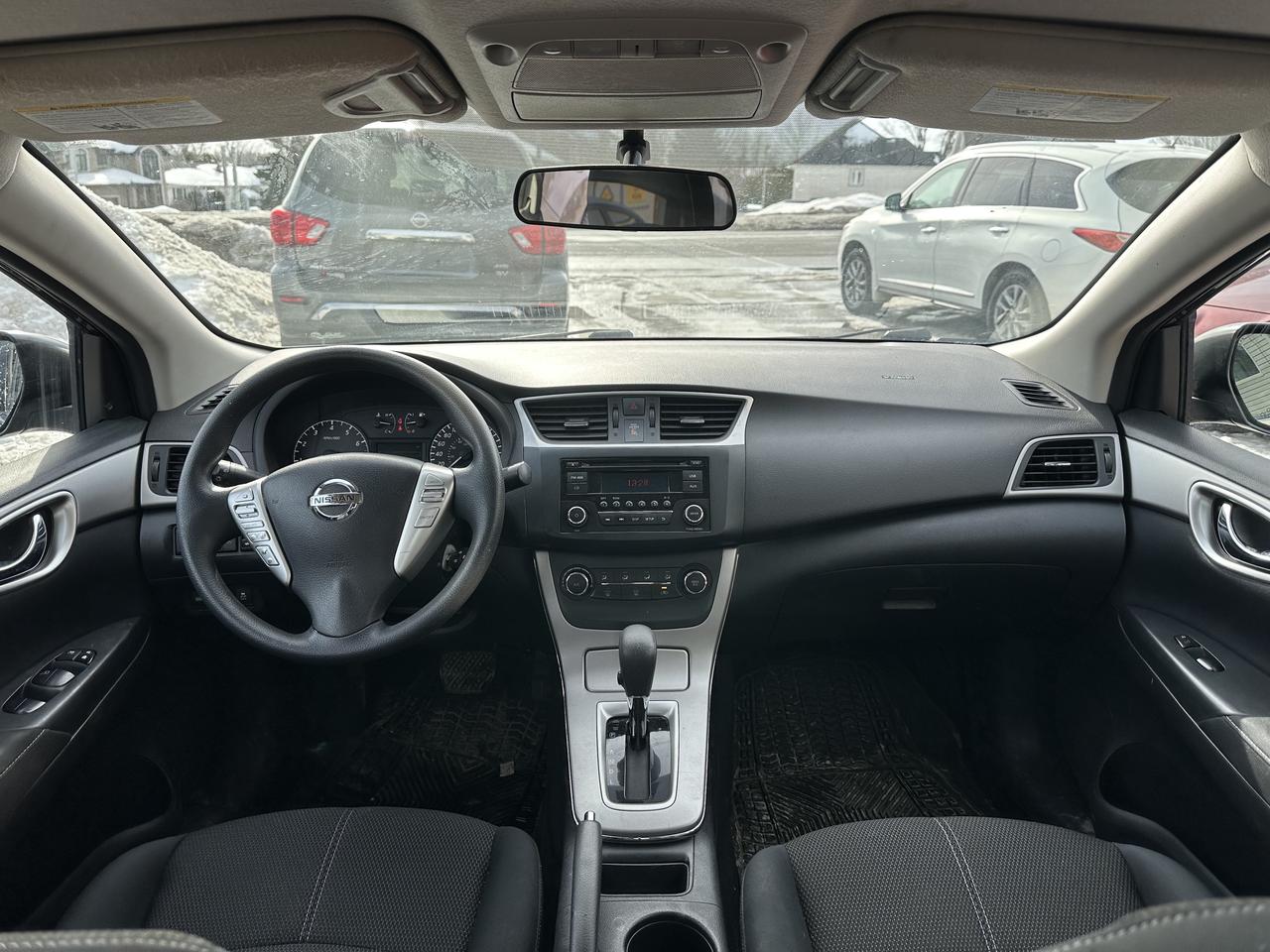 2015 Nissan Sentra SV Photo