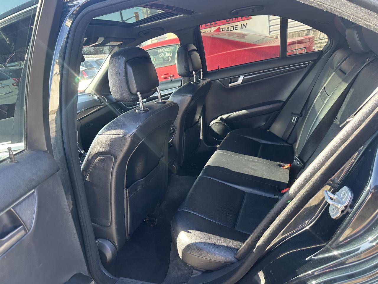 2013 Mercedes-Benz C-Class C300  Sport Photo