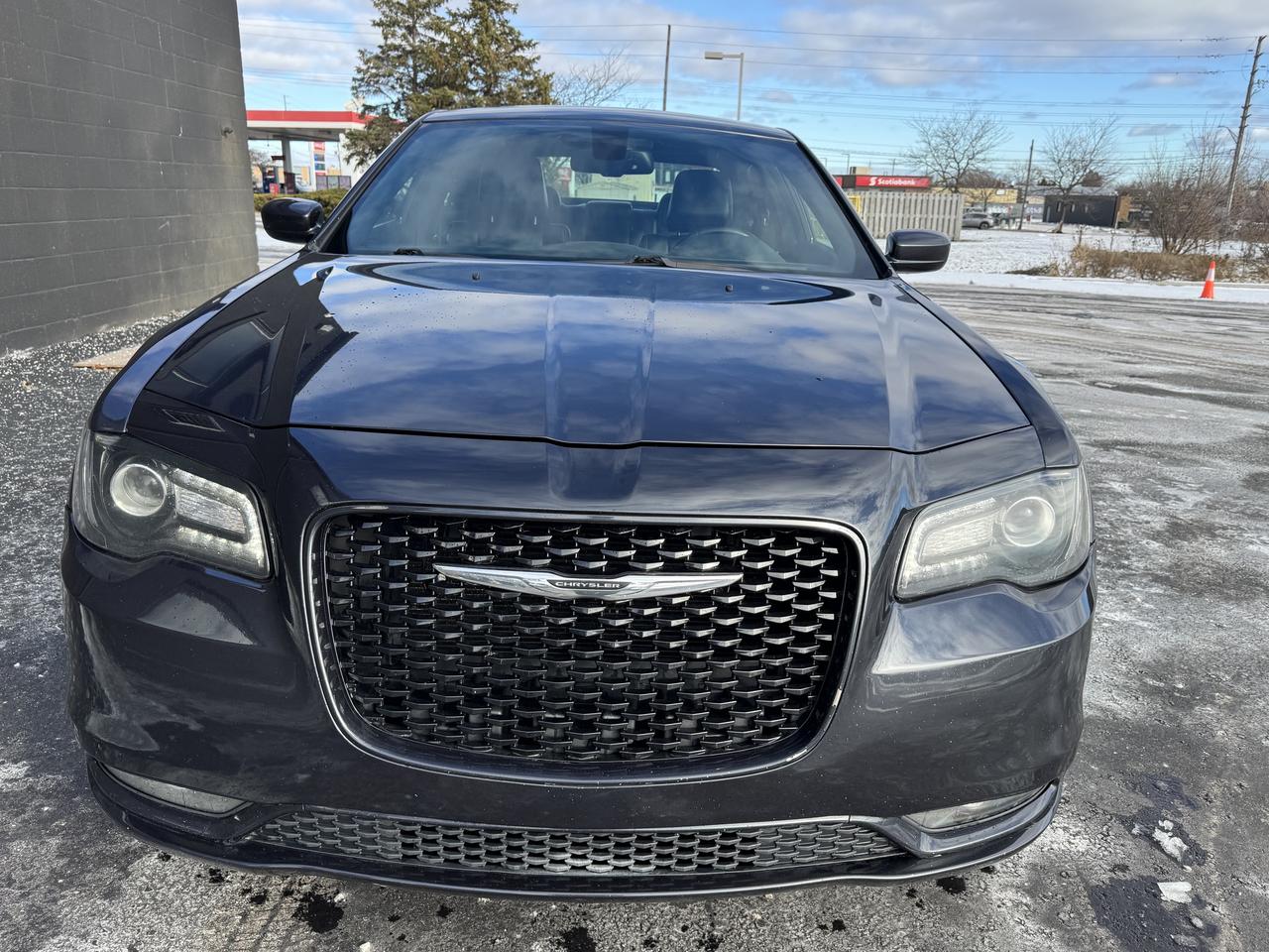 2016 Chrysler 300 S Photo