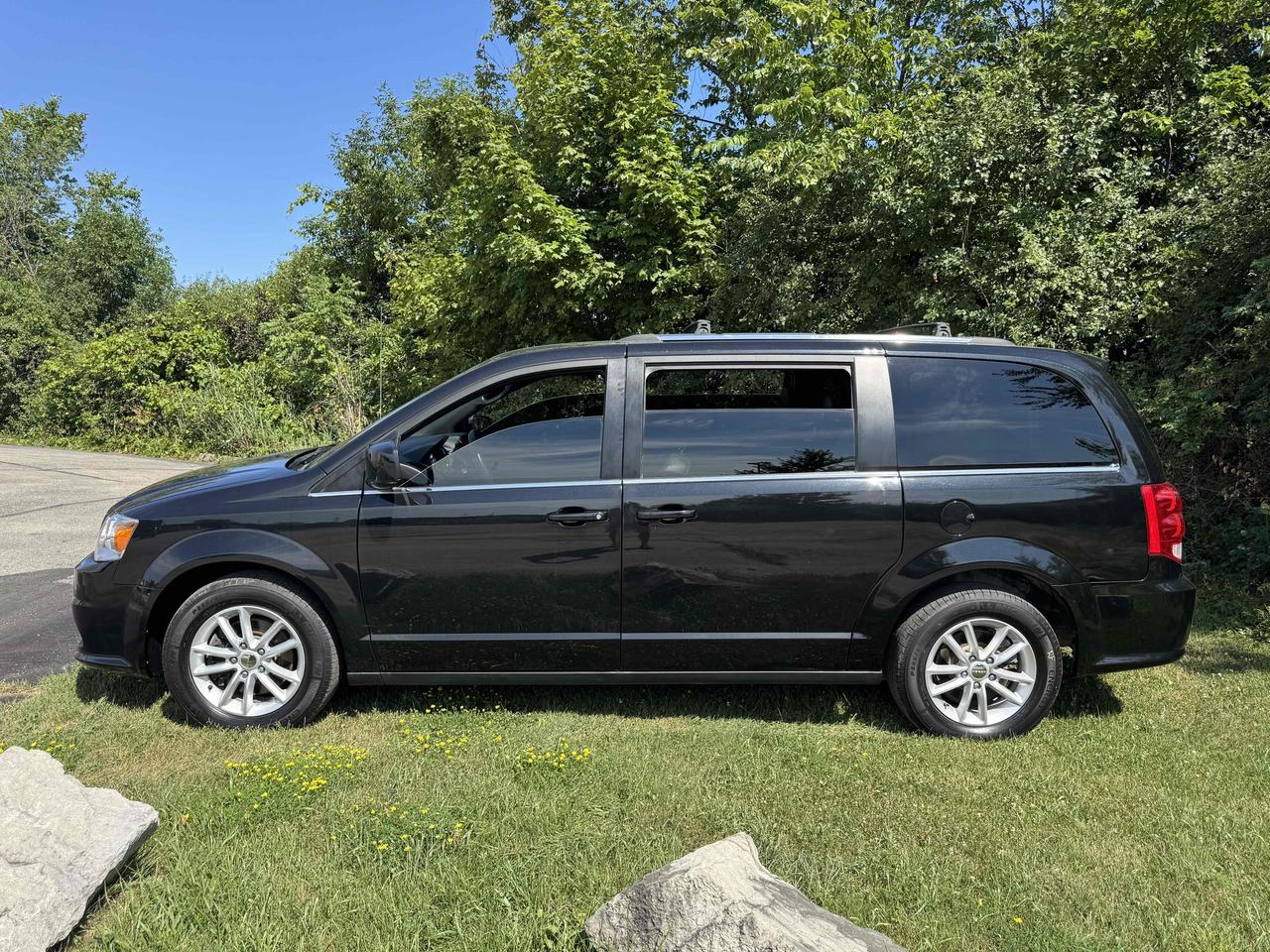 2019 Dodge Grand Caravan SXT Photo