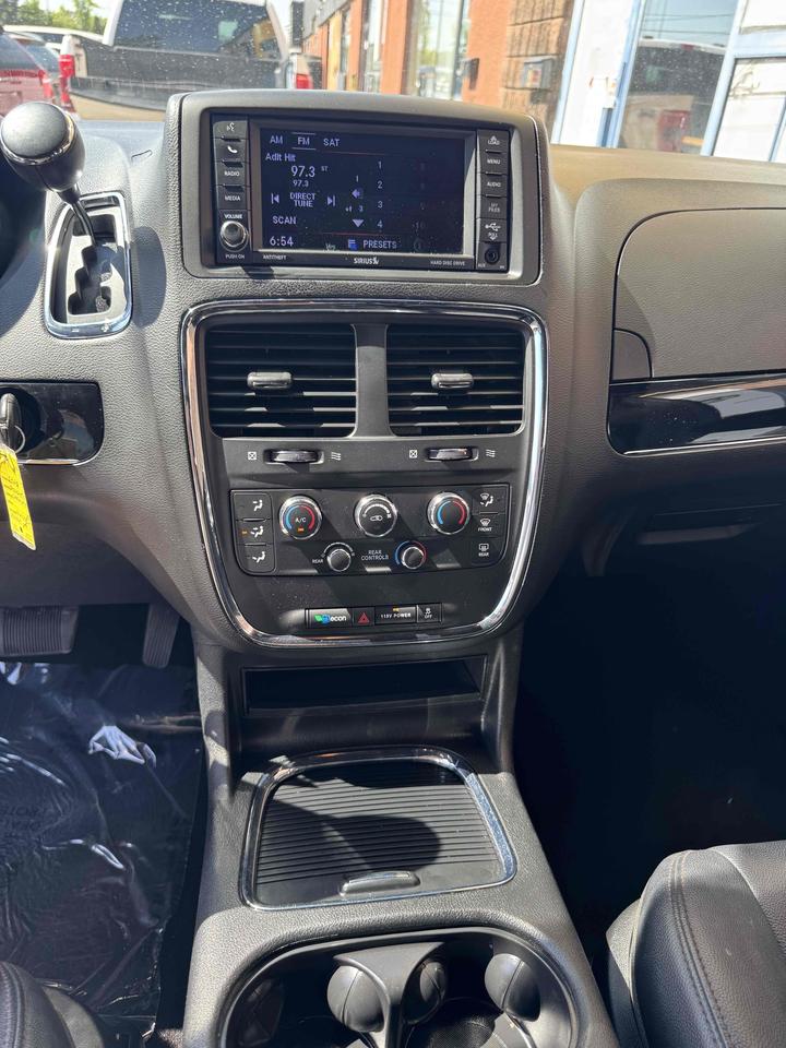 2019 Dodge Grand Caravan SXT Photo