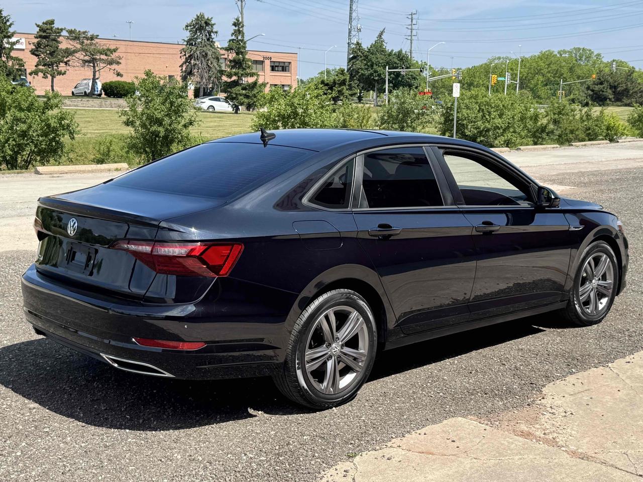 2021 Volkswagen Jetta HIGHLINE Photo3