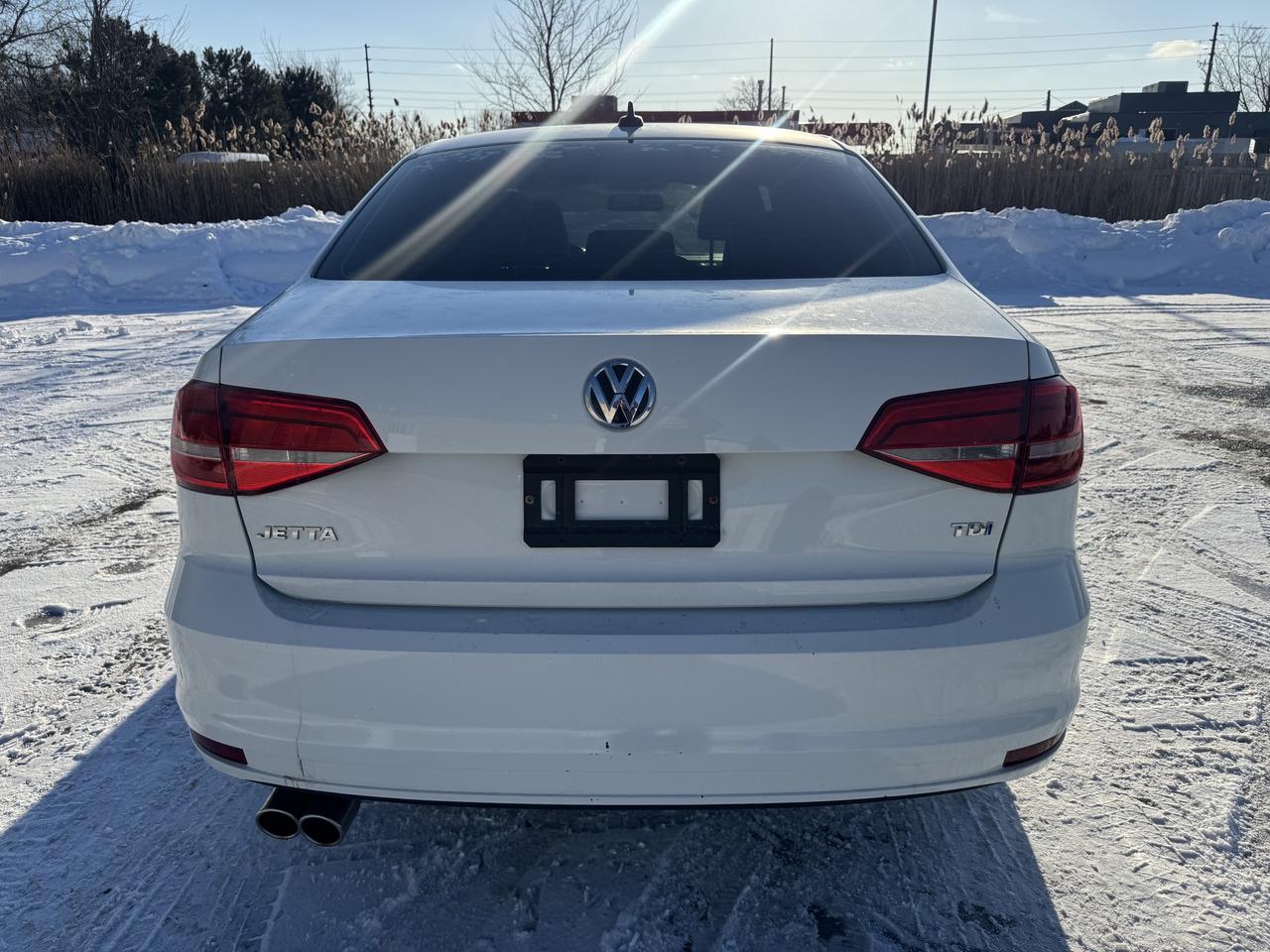 2015 Volkswagen Jetta TDI S Photo