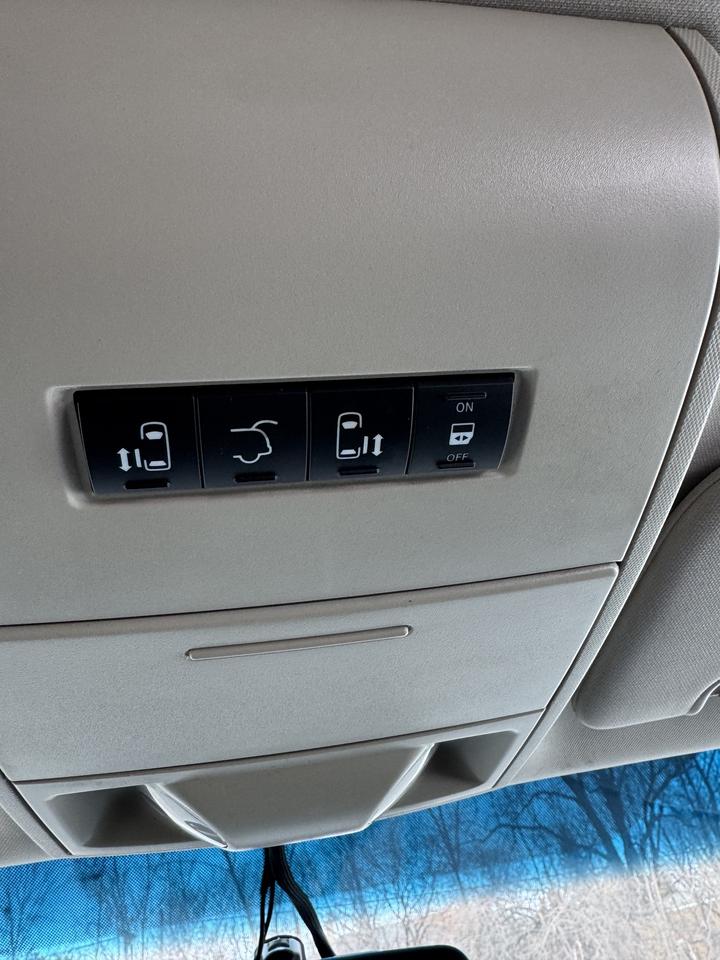 2016 Dodge Grand Caravan SXT Photo