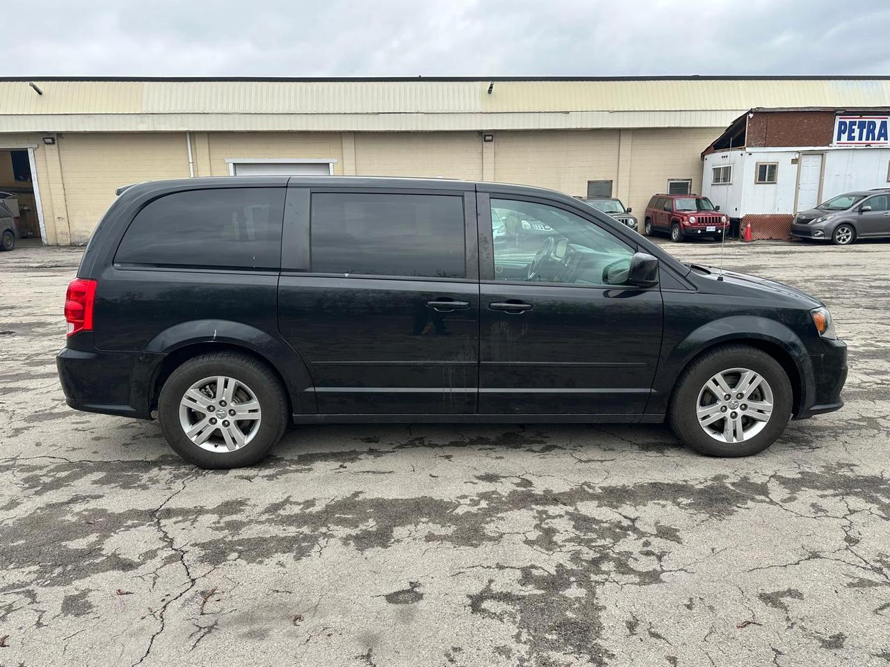 2017 Dodge Grand Caravan GT Photo