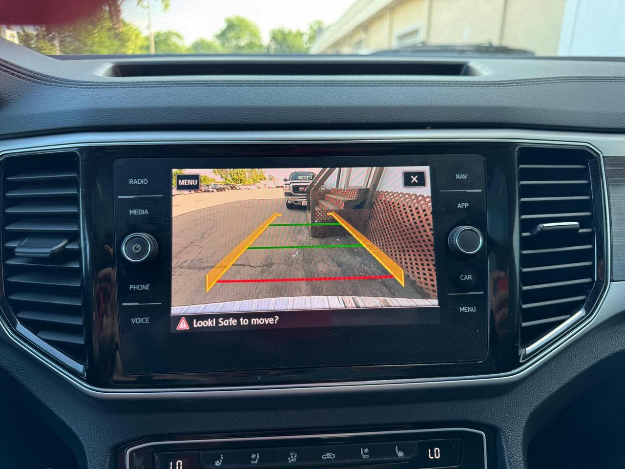 2018 Volkswagen Atlas Highline 4Motion Photo